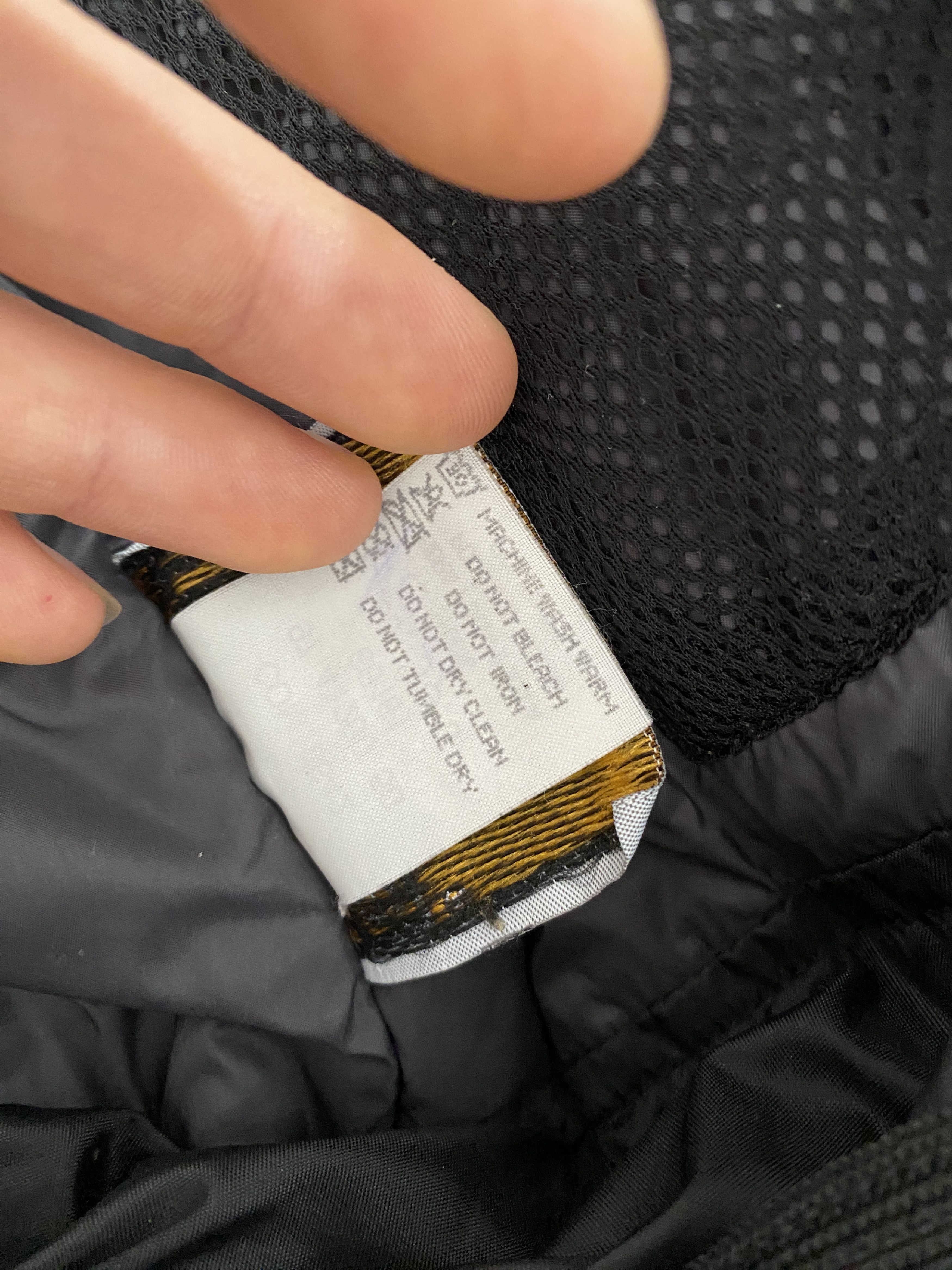 Moncler Limited Moncler Grenoble Recco Thermore Insulated Size 3 L Size US L / EU 52-54 / 3 - 19 Thumbnail
