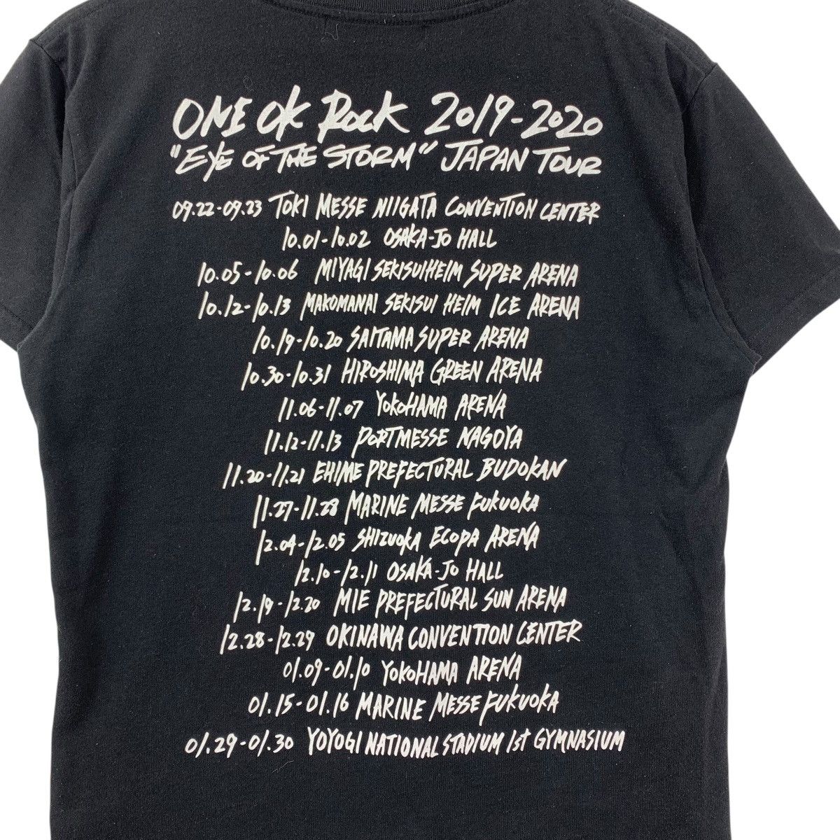 Vintage ONE OK ROCK Eye Of The Storm Japan Tour Band Concert Tshirt Size US M / EU 48-50 / 2 - 5 Thumbnail