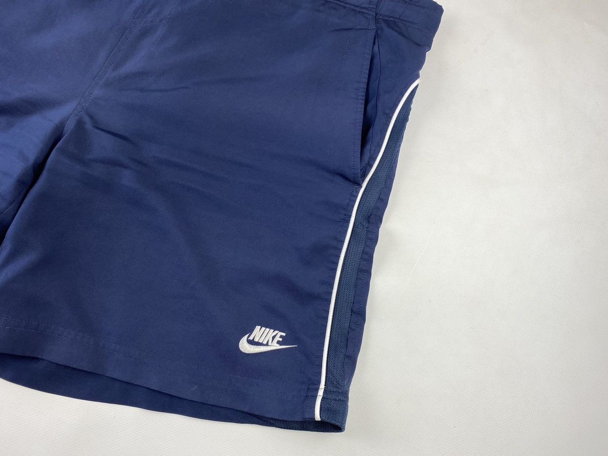 Jordan Brand × Nike × Vintage Nike Shorts Nylon 90S Big Back Logo Swoosh Swim Size US 36 / EU 52 - 3 Thumbnail