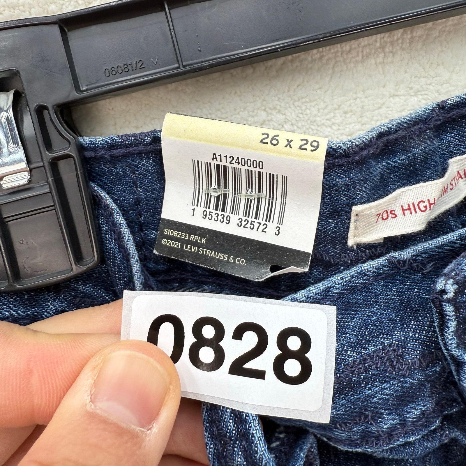 Levi's LEVI'S WELLTHREAD WOMEN'S 26X29 70'S HIGH RISE STRAIGHT FIT Size 26" / US 2 / IT 38 - 5 Thumbnail