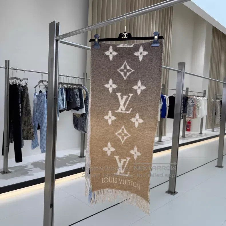 Louis Vuitton Louis Vuitton Brown coffee gradient full print cashmere sc Size ONE SIZE - 1 Thumbnail