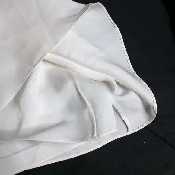 Theory NWT Theory Damarill Ivory Modern Ggt Silk Top Sleeveless Size S / US 4 / IT 40 - 6 Thumbnail