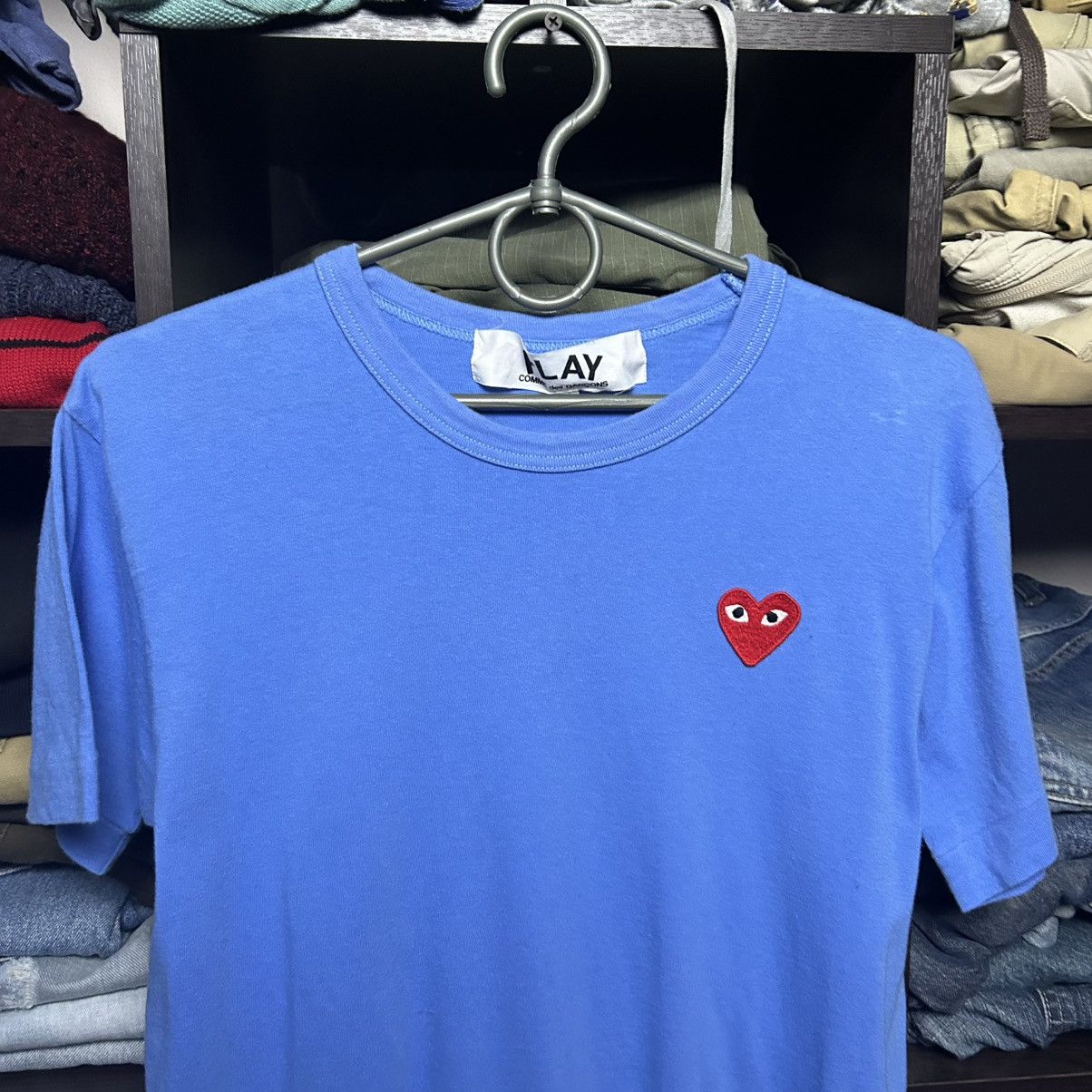 Comme des Garcons PLAY Luxury Play Comme Des Garcons Small logo designer tee size S Size US S / EU 44-46 / 1 - 2 Thumbnail