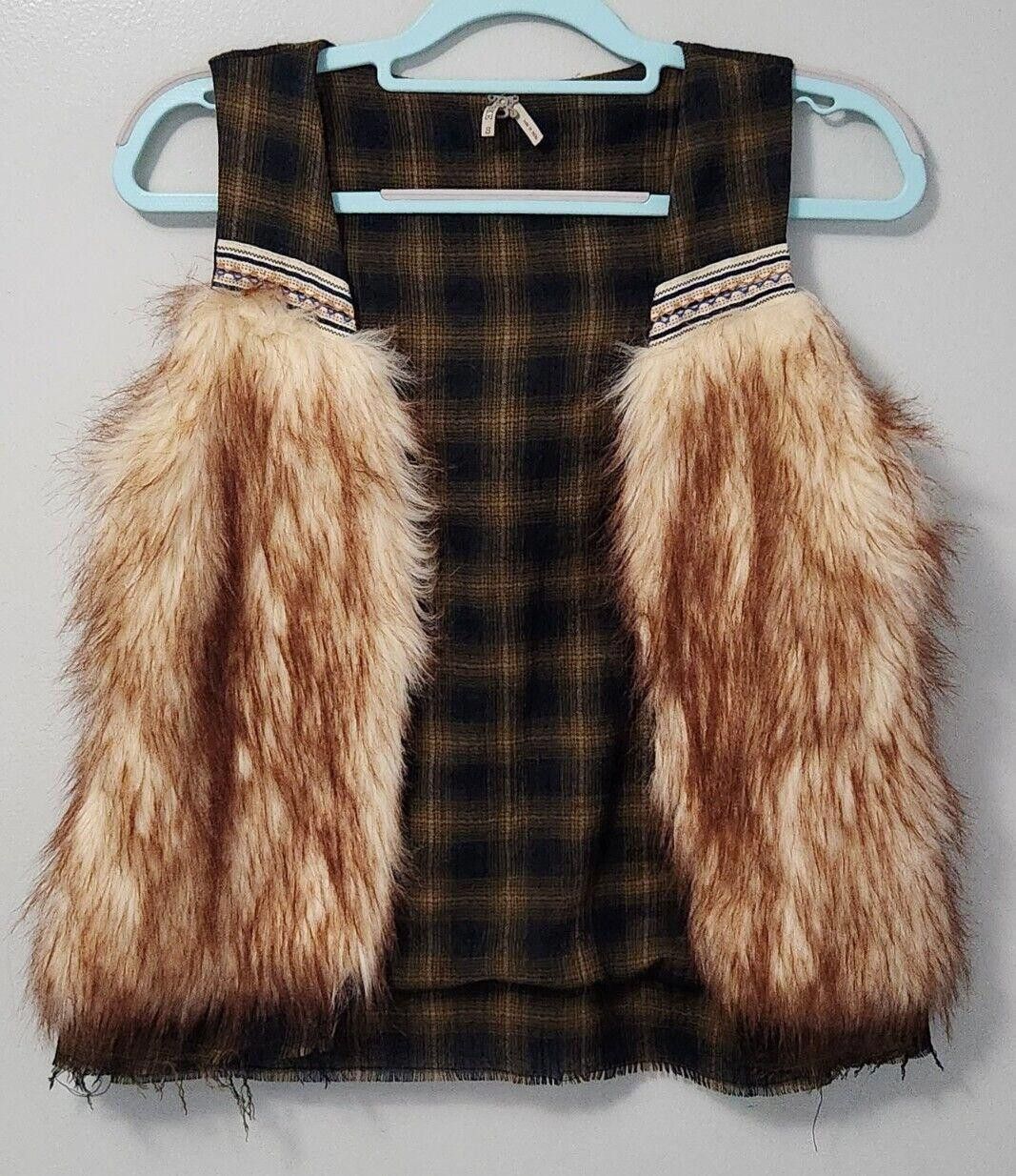 Other Gimmicks By BKE faux Fur Vest Plaid NWT $75 unique Western Size S / US 4 / IT 40 - 1 Thumbnail