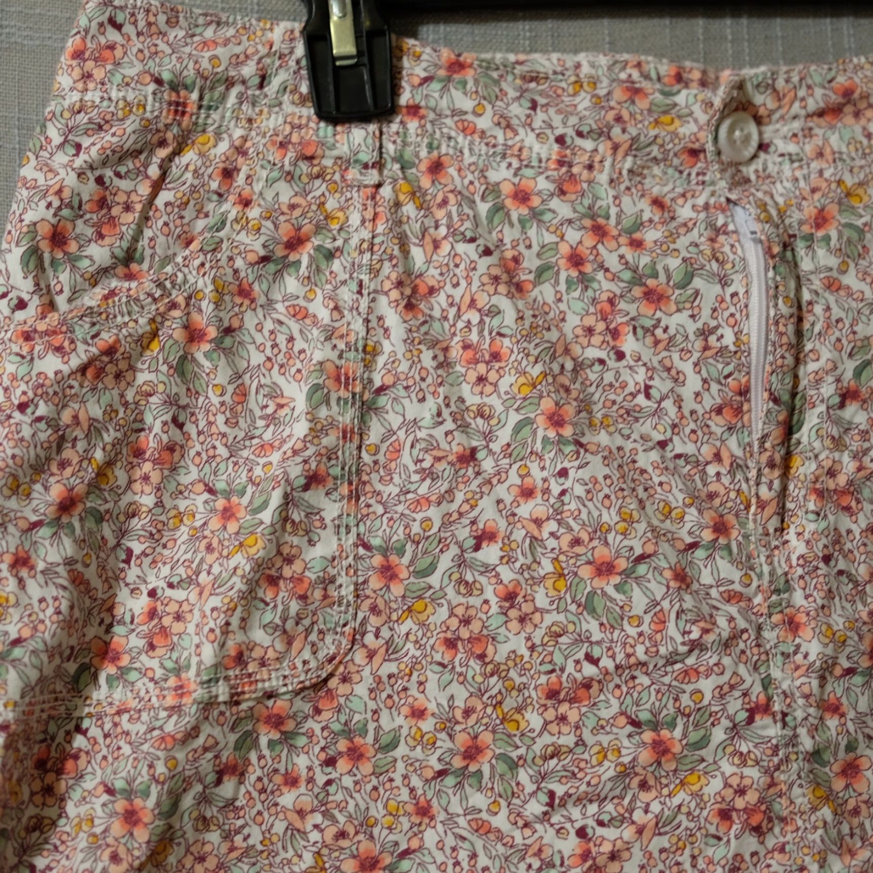 Vintage St. Johns Bay Floral Skort Womens 16W Pink/White/Green/Dark Red Mini Short Pockets Stretch Casual 16W Womens Skort Size 38" / US 16 / IT 52 - 2 Thumbnail