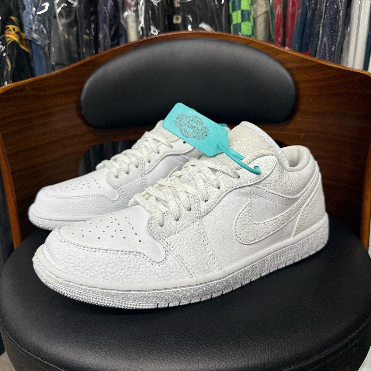 Nike Nike AJ1 White Lowtop Sneakers 43 Men Size US 10 / EU 43 - 1 Thumbnail