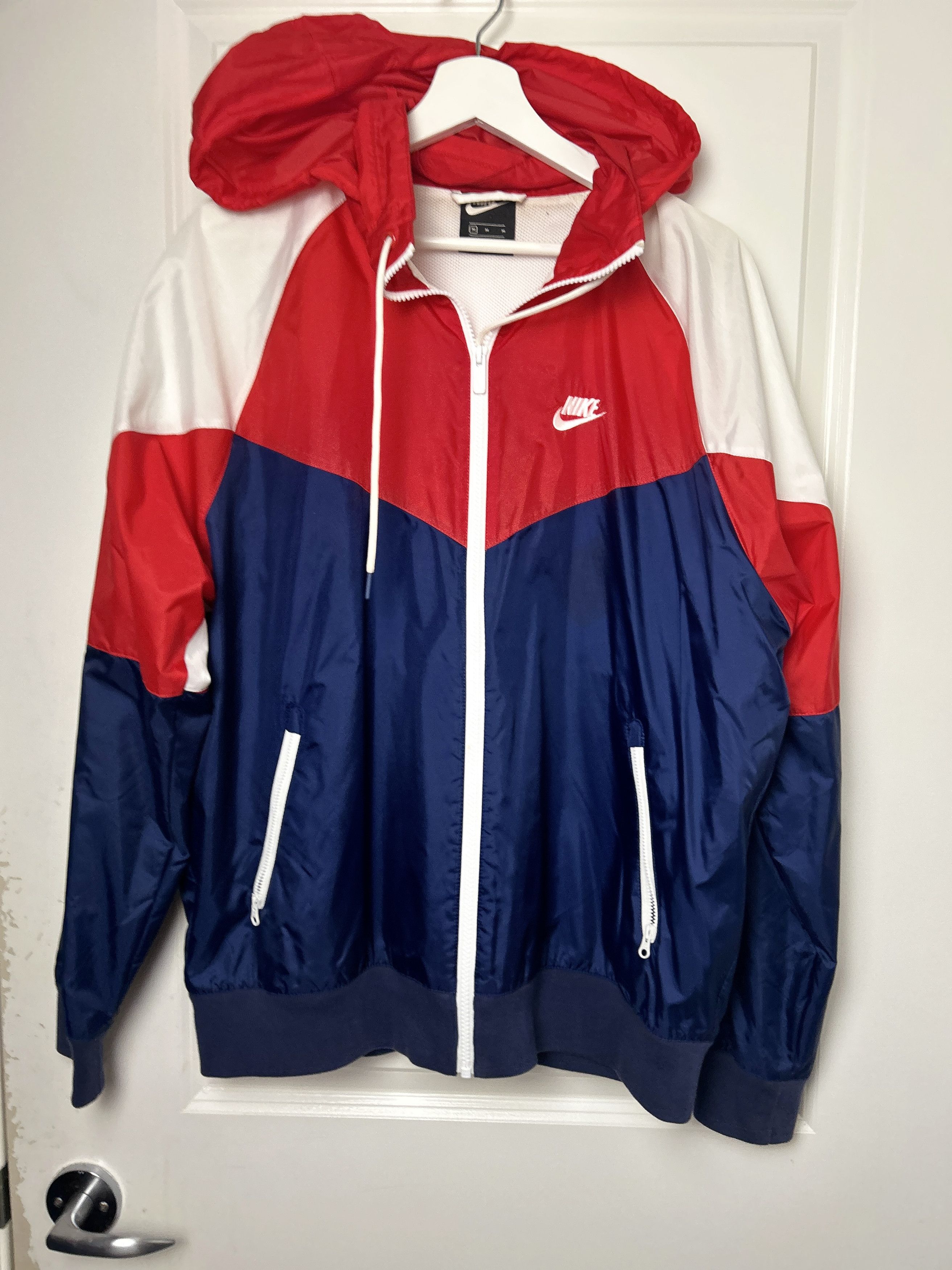 Nike Vintage Nike Windbreaker Jacket Size US M / EU 48-50 / 2 - 1 Thumbnail