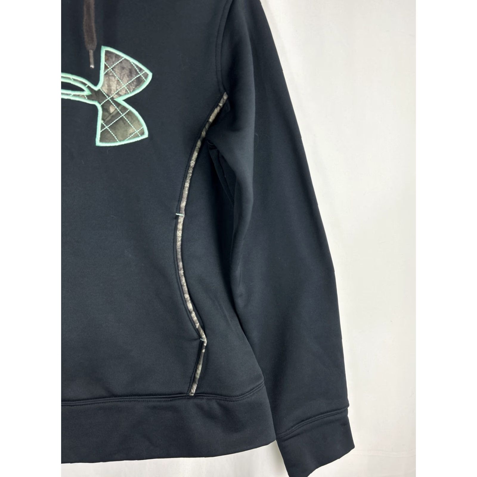 Under Armour Under armour Hoodie Women’s Medium Black Pullover Camouflage Emblem Camouflage Hood Liner Size M / US 6-8 / IT 42-44 - 3 Thumbnail