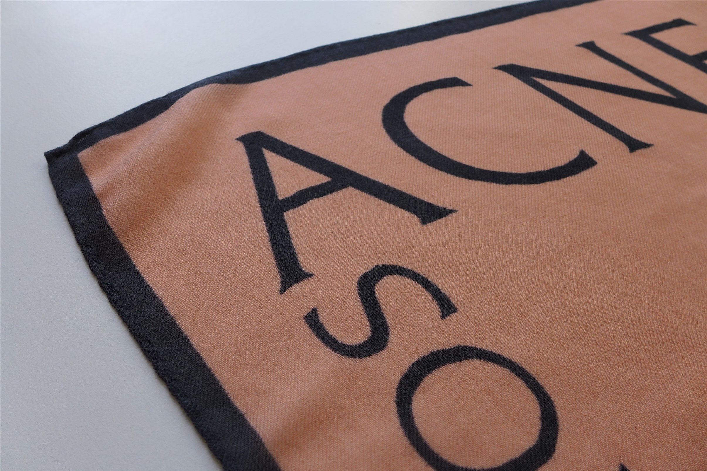 Acne Studios Acne Studios Varbone Square Scarf - Blush Pink Wool Size ONE SIZE - 8 Thumbnail