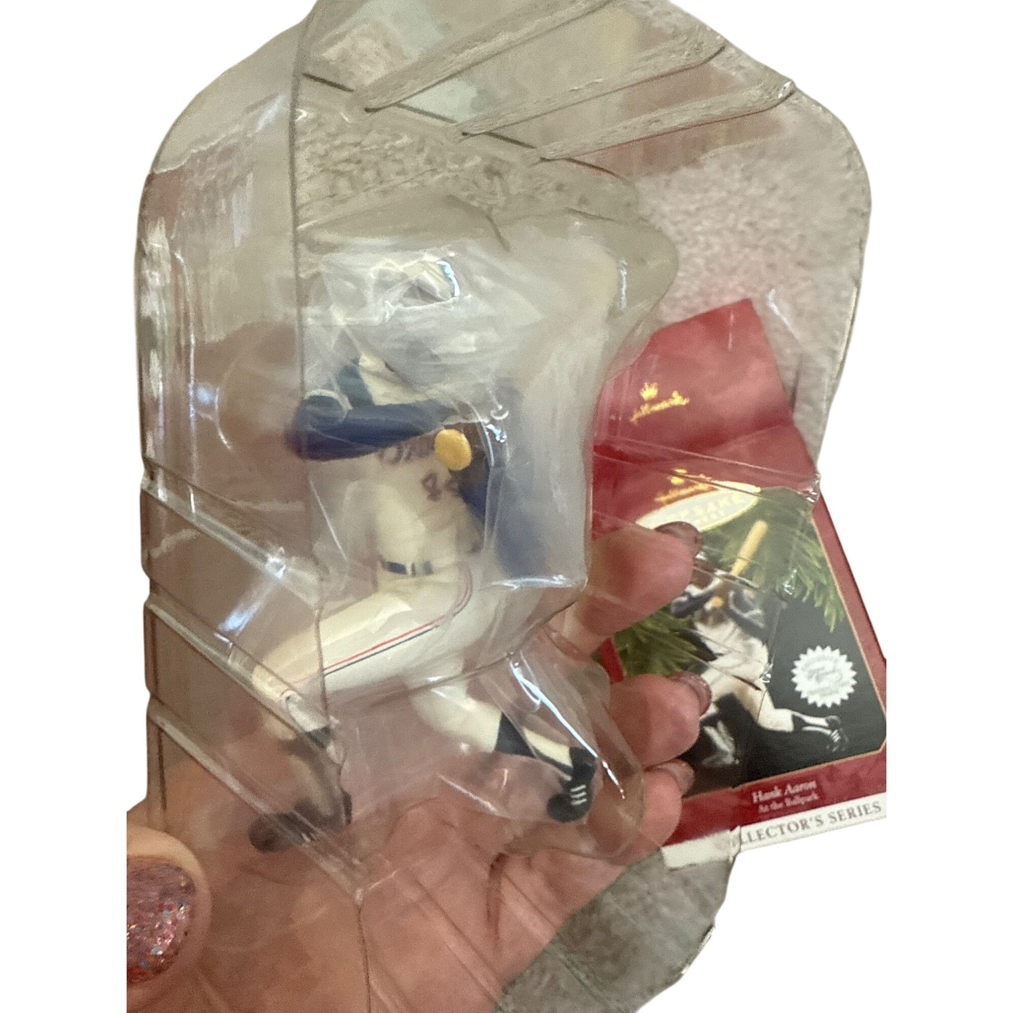 Vintage Hallmark Keepsake Hank Aaron "At The Ballpark" Ornament 1997 Size ONE SIZE - 6 Thumbnail