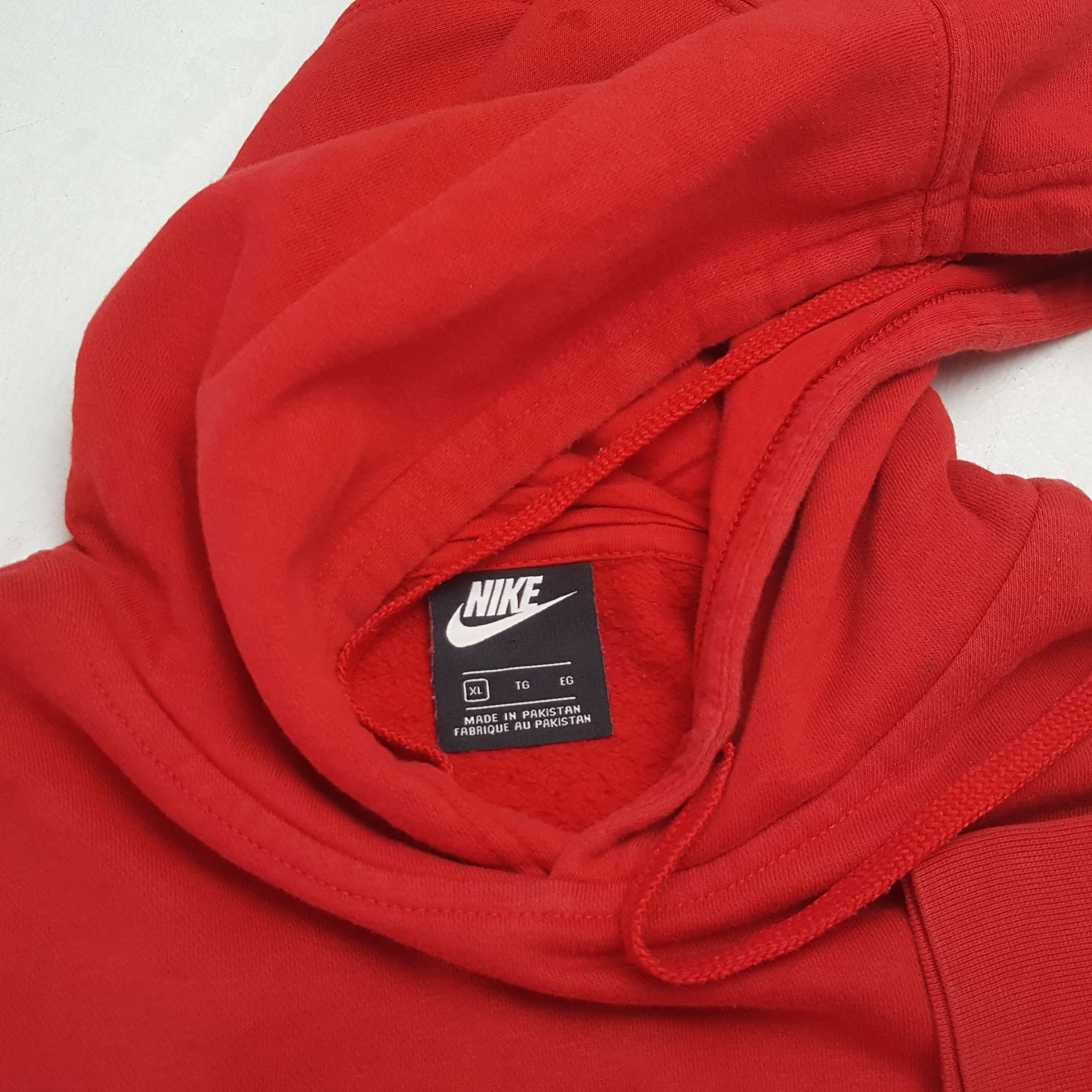 Nike × Vintage Vintage NIKE Swoosh Small Design Sportswear Hoodies Size US L / EU 52-54 / 3 - 10 Thumbnail