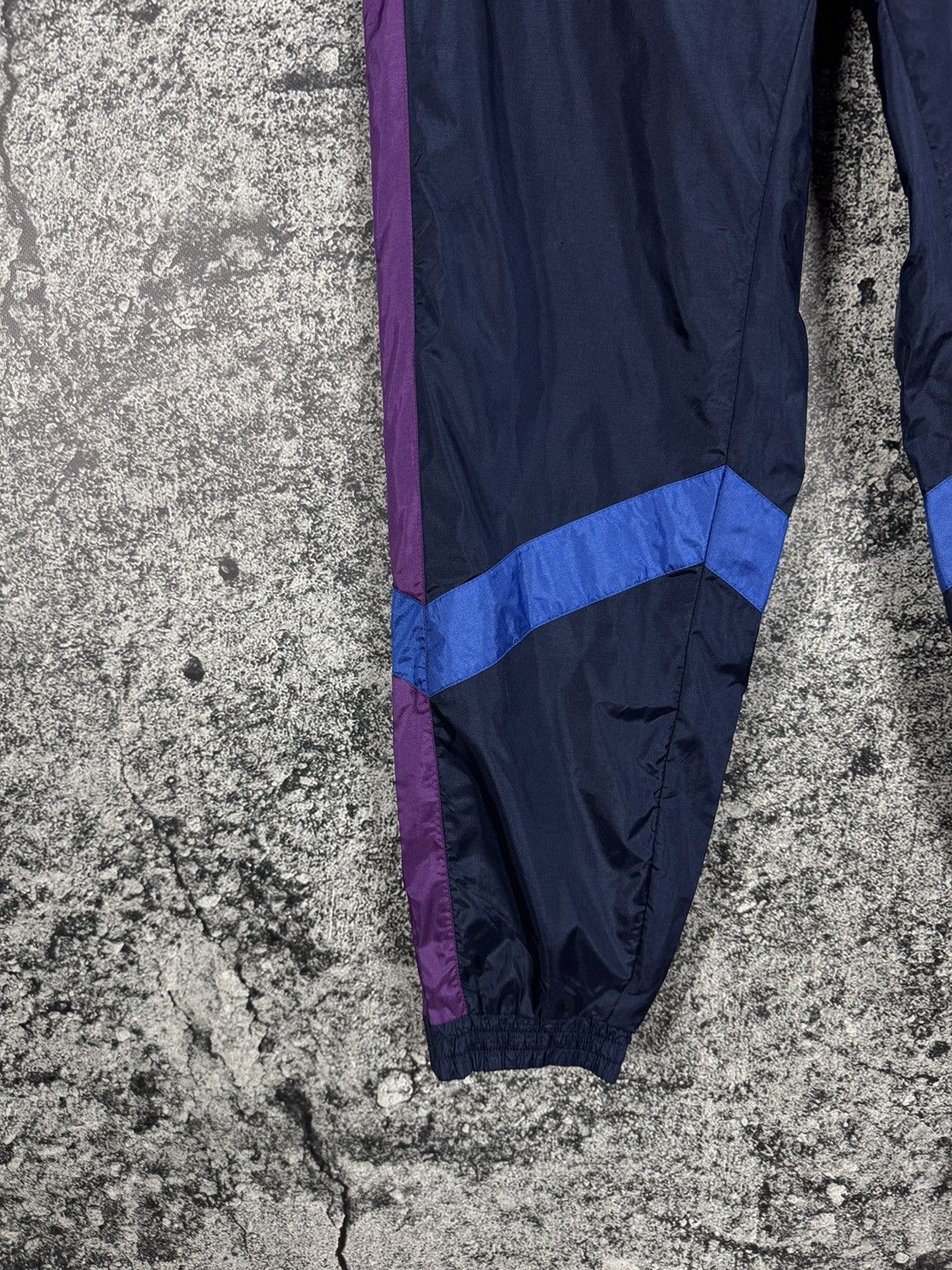 Adidas Adidas Nylon Track Pants Vintage 90s Style Zip Cuffs Size L Size US 34 / EU 50 - 4 Thumbnail