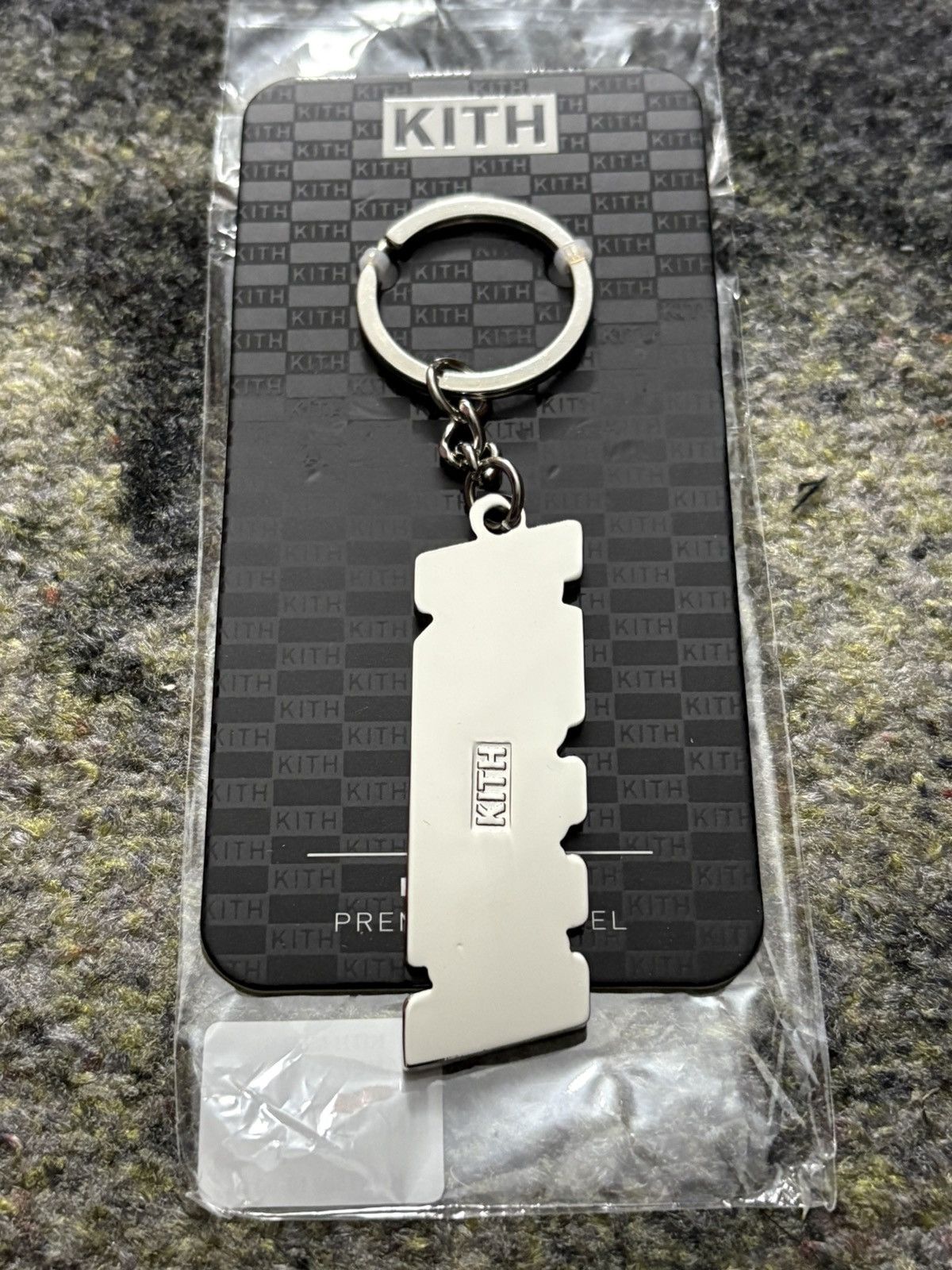Kith Kith Miami Instore Exclusive Keychain Size ONE SIZE - 2 Thumbnail
