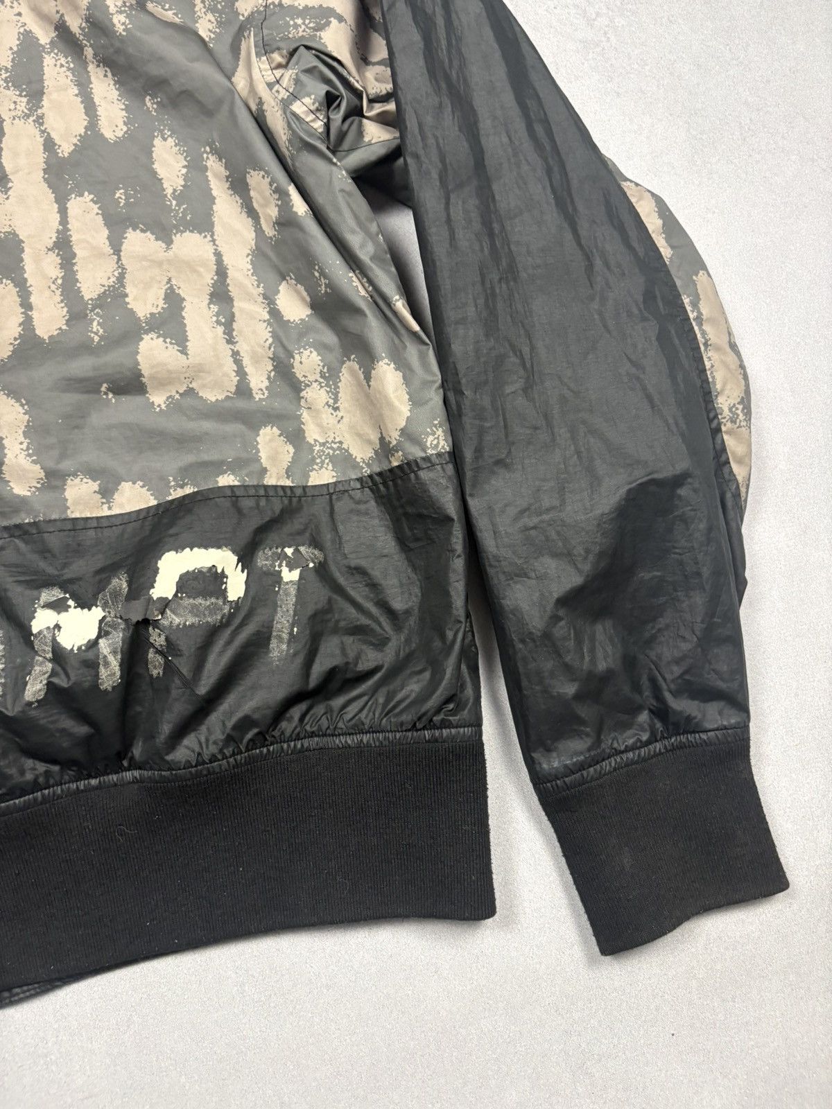 Cav Empt Cav Empt SS21 Graphic Panel Track Bomber Jacket Logo Patch M Size US M / EU 48-50 / 2 - 17 Thumbnail