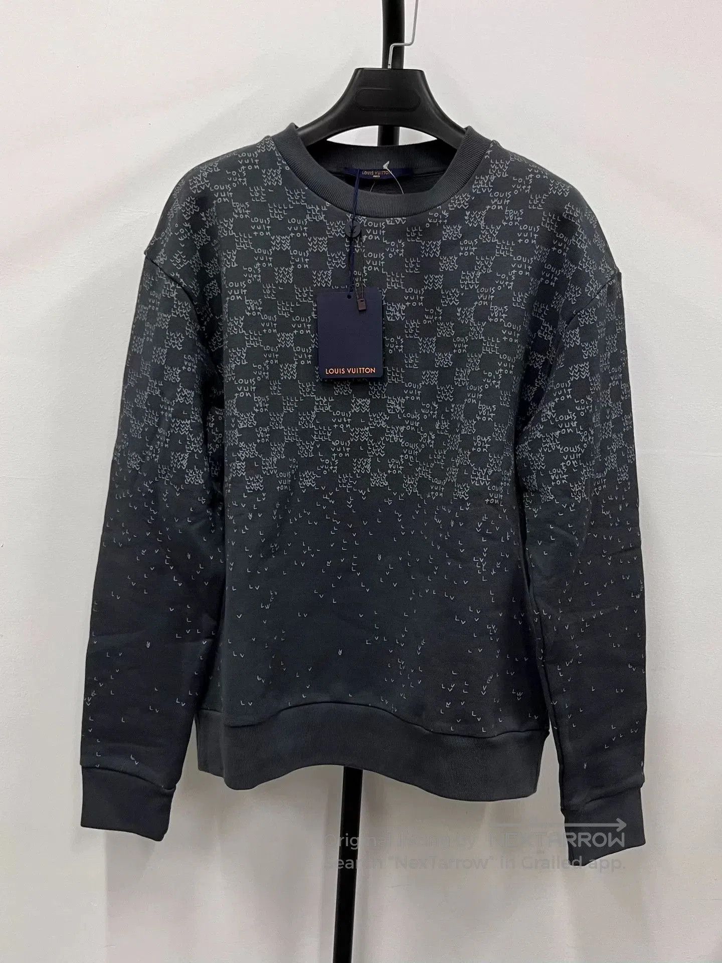 Louis Vuitton louis vuitton fw22 checker print long sleeve sweatshirt. Size US S / EU 44-46 / 1 - 1 Thumbnail