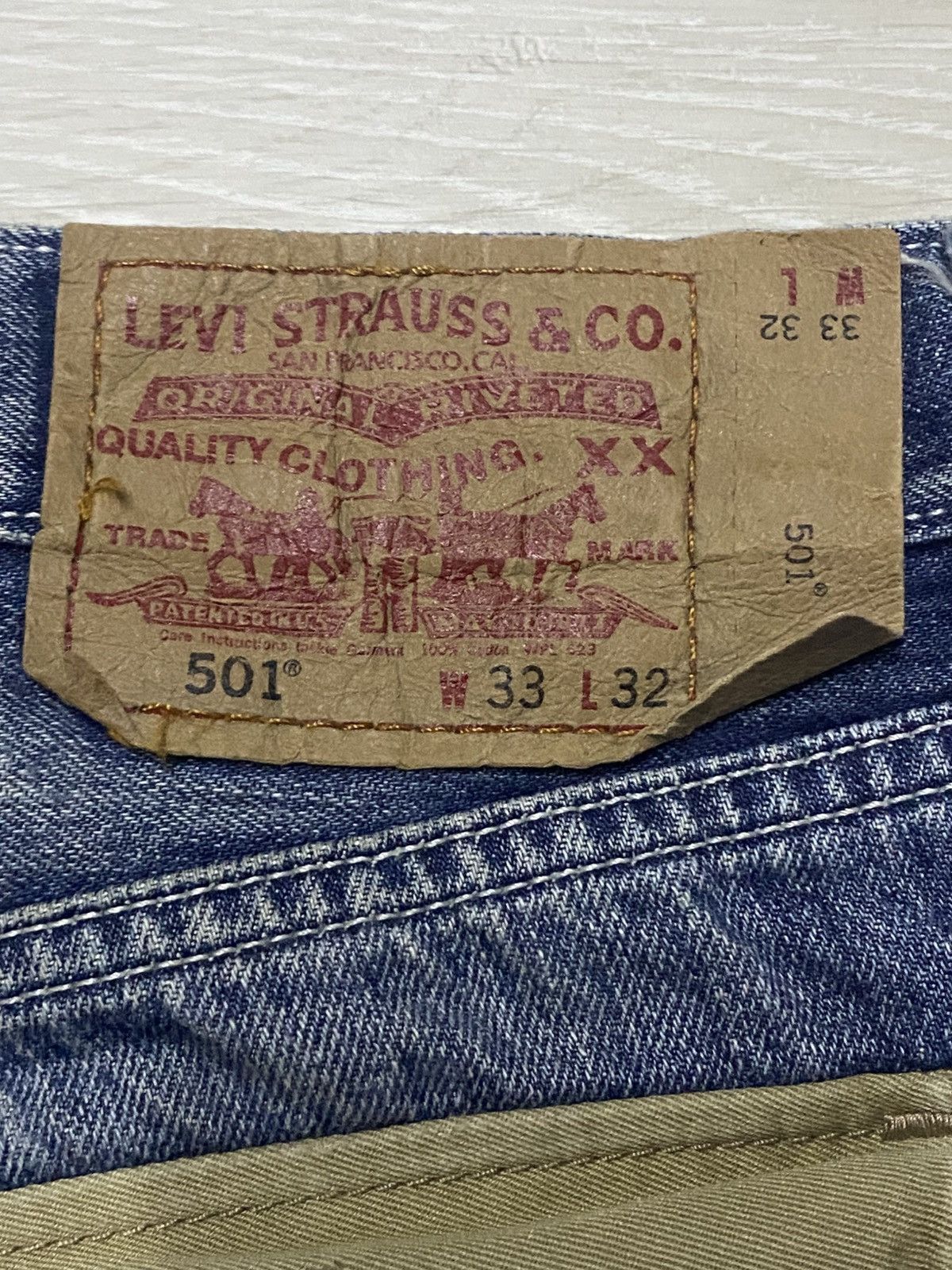 Levi's Vintage Levis 501 Distressed Loose Jeans Size US 33 - 16 Thumbnail