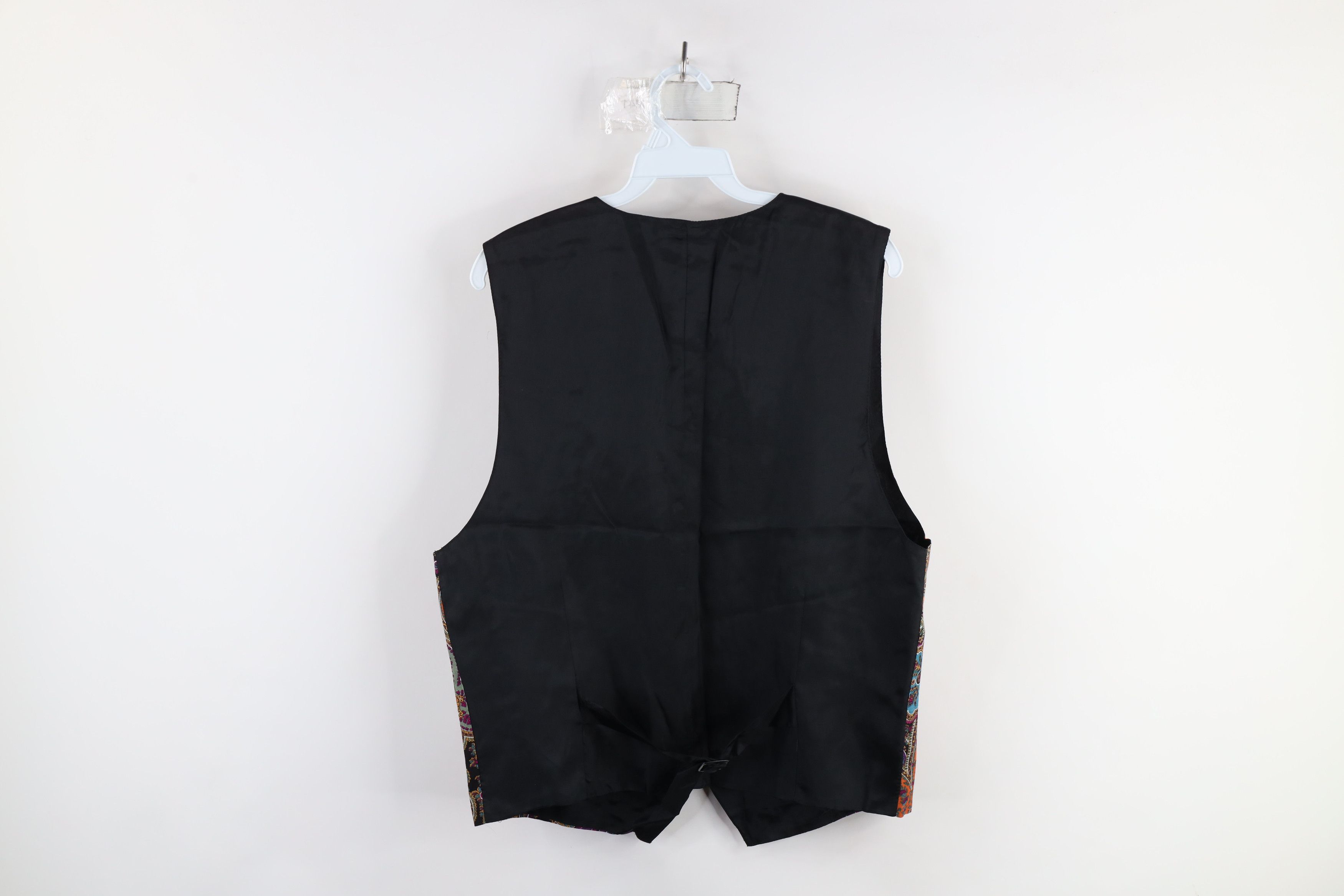 Vintage Vintage 90s Streetwear Paisley Buckle Back Suit Vest USA Size US S / EU 44-46 / 1 - 11 Thumbnail