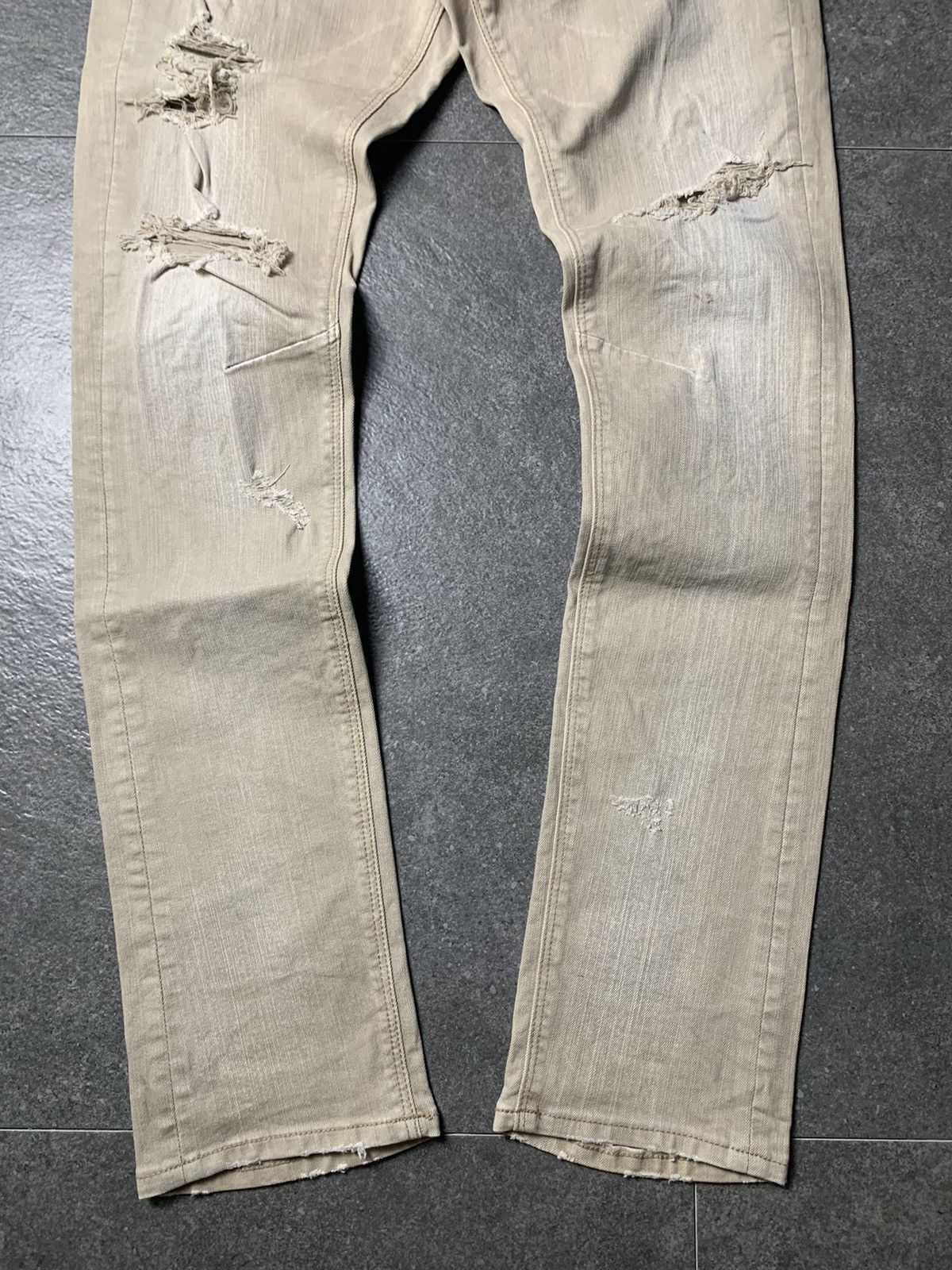 GOSTAR DE FUGA × If Six Was Nine × Le Grande Bleu (L.G.B.) 2000s Gostar de Fuga Distressed Washed Jeans Vkei Size US 32 / EU 48 - 8 Thumbnail