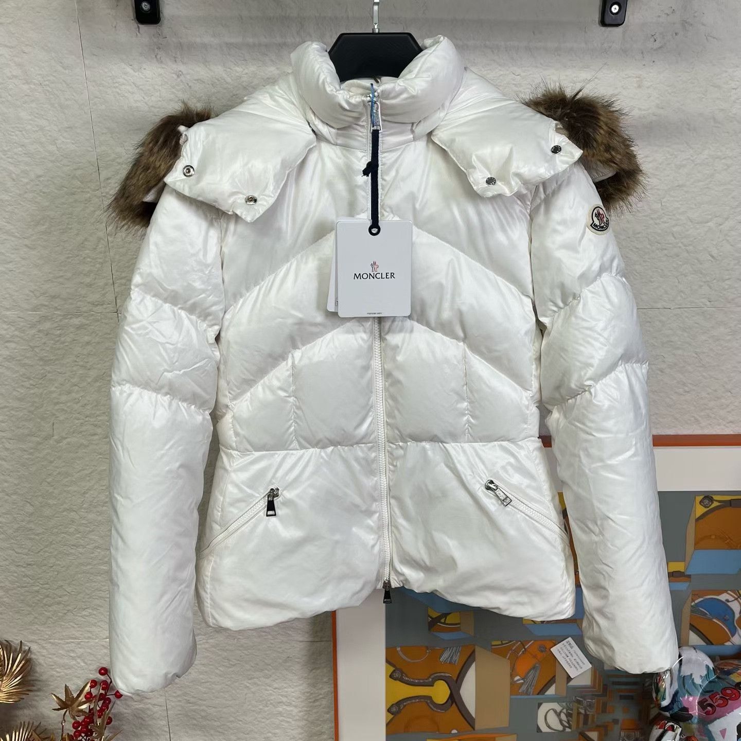 Moncler Moncler Laitue White Fur Collar Down Jacket Size M / US 6-8 / IT 42-44 - 1 Thumbnail