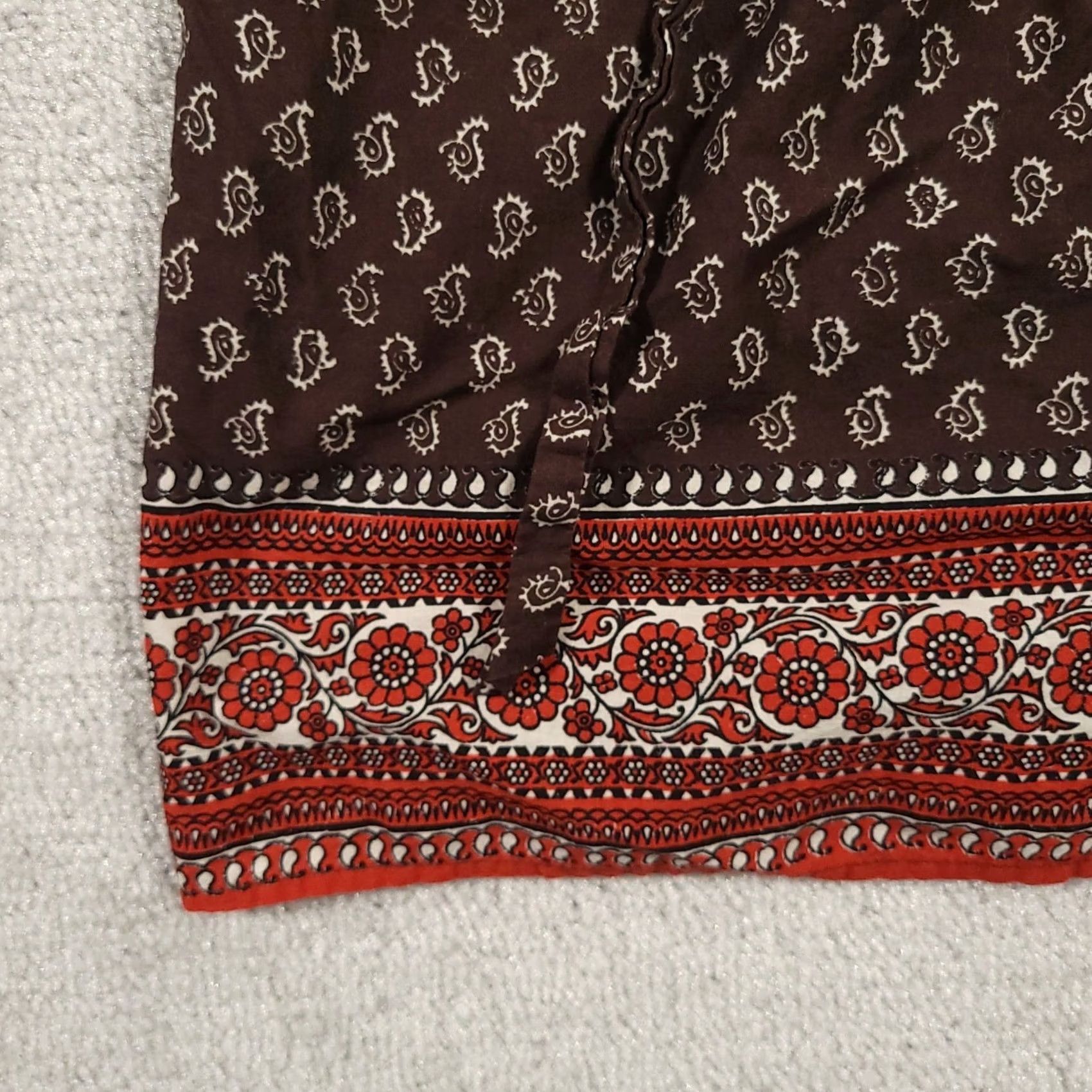 Vintage G. H. Bass & Co. Sleeveless Button-Up Shirt Women's XS Brown Paisley Print Size XS / US 0-2 / IT 36-38 - 6 Thumbnail