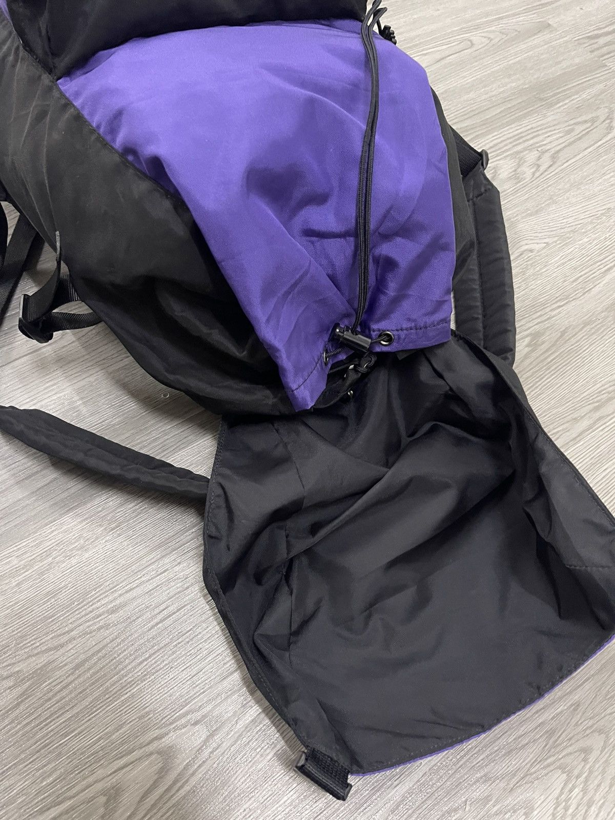 Patagonia Vintage Chouinard Dragon Purple Black Hike Pack Size ONE SIZE - 13 Thumbnail