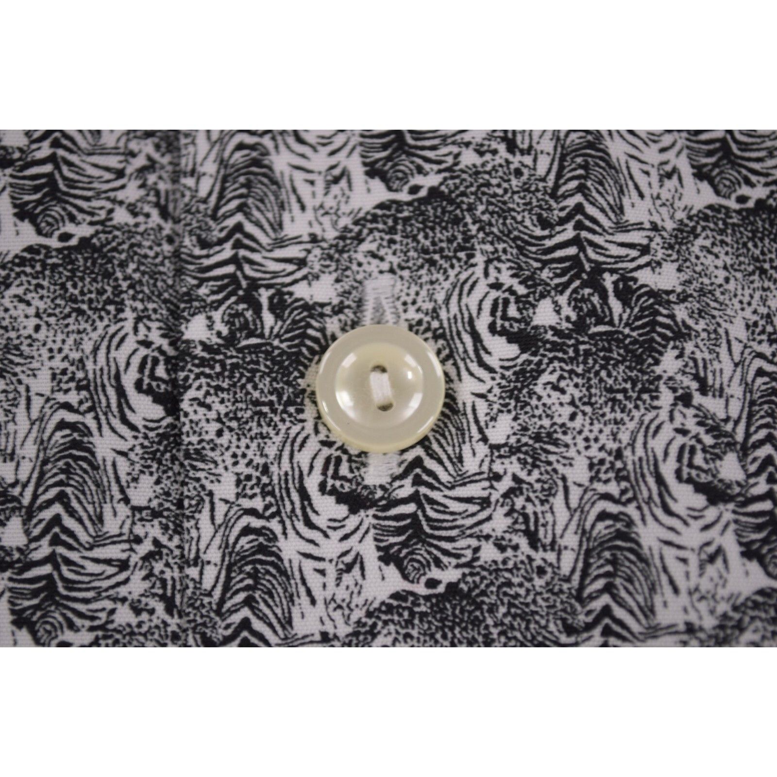 Eton Eton New with tags Shirt Size L US In Black Size US L / EU 52-54 / 3 - 3 Thumbnail
