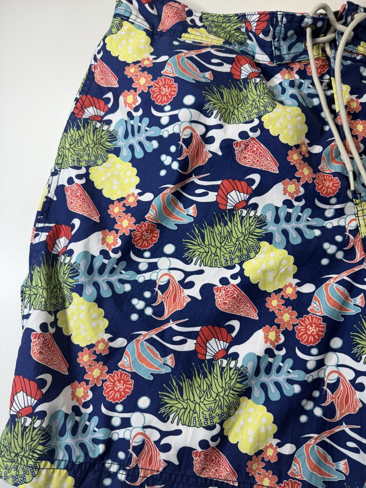 Unknown London Men's Swim Shorts with Tropical Fish and Coral Print XXL Size US 40 / EU 56 - 3 Thumbnail