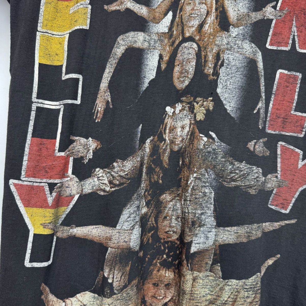 Vintage THE KELLY FAMILY 90s Y2K RARE VINTAGE T-SHIRT POP ROCK BAND Size US M / EU 48-50 / 2 - 5 Thumbnail