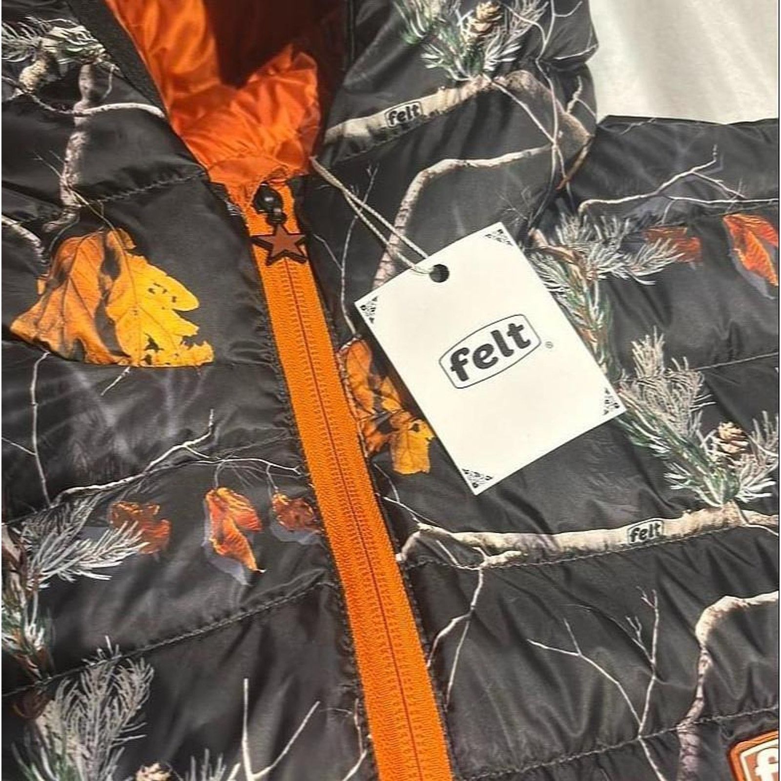 FELT Felt LT400 Packable Down Jacket Logo NWT Pull-Cord Camo $240 Size US XL / EU 56 / 4 - 6 Thumbnail