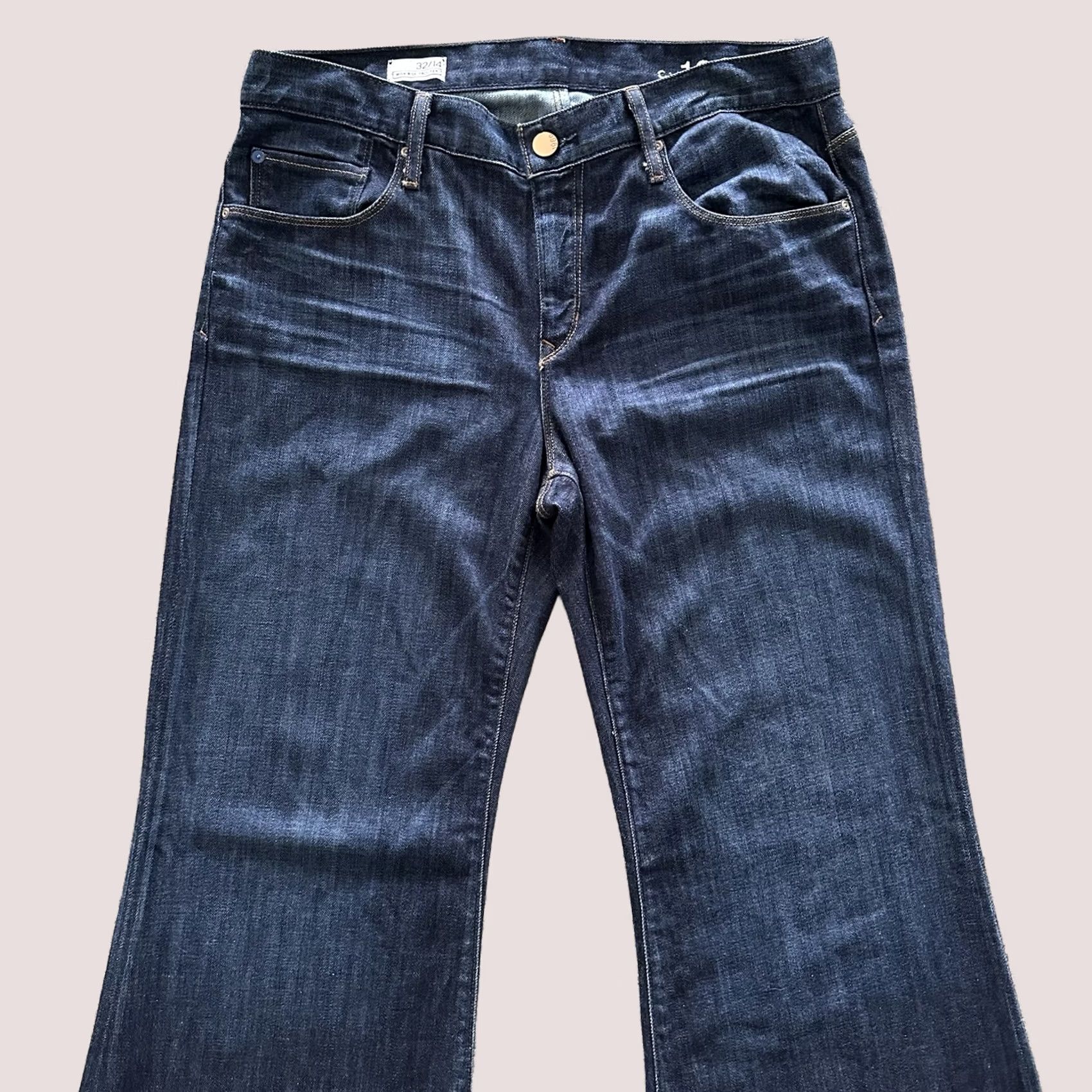 Gap Gap 1969 High Rise Flare Jeans Women’s Size 32 Dark Wash Stretch Denim Blue 1969 Gap Jeans Womens Size 32 Flare Size 24" / US 00 / IT 34 - 1 Thumbnail