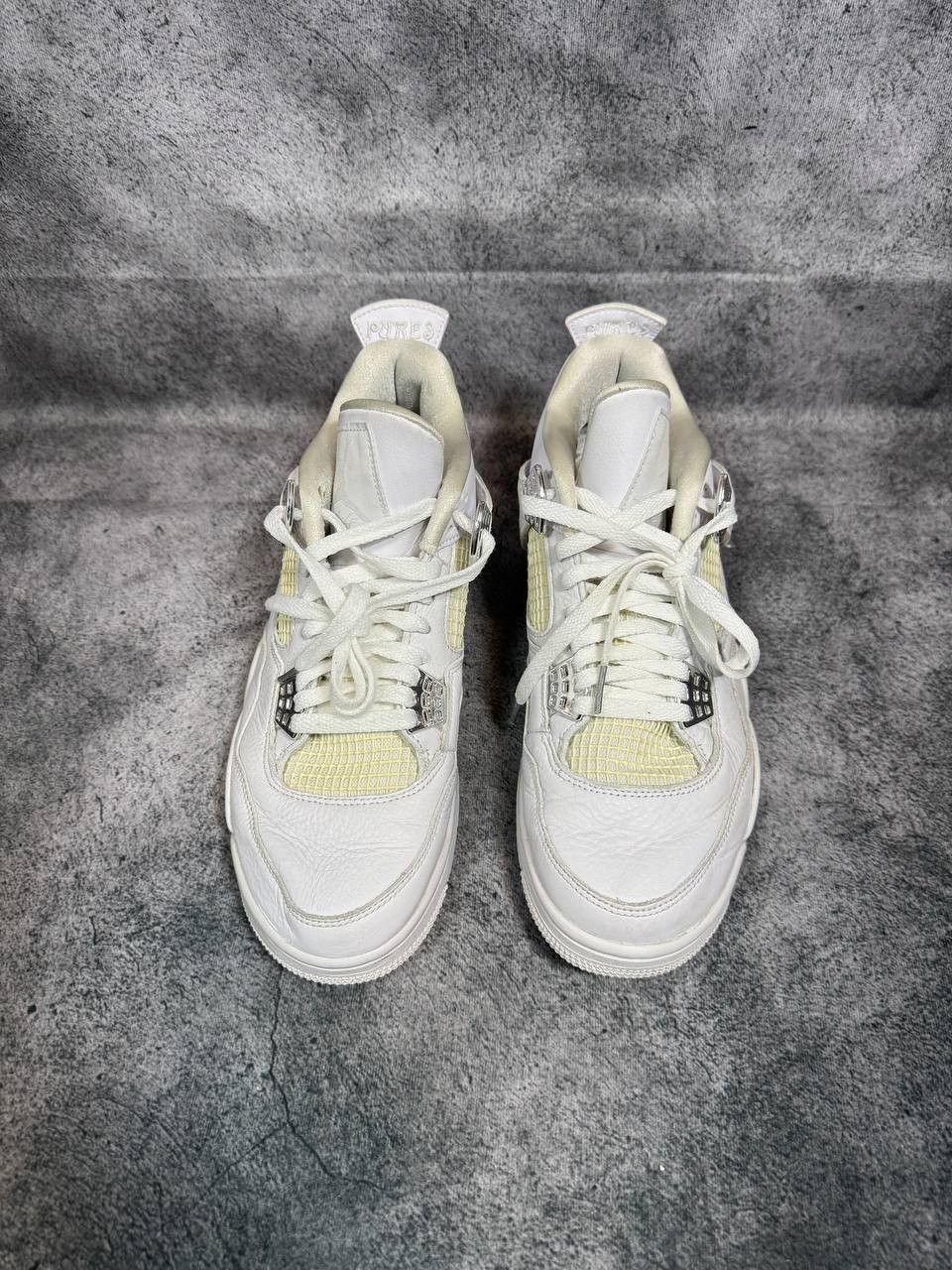 Jordan Brand Size 9.5 | Jordan 4 Pure Money No Box | Pre-Owned Size US 9.5 / EU 42-43 - 2 Thumbnail