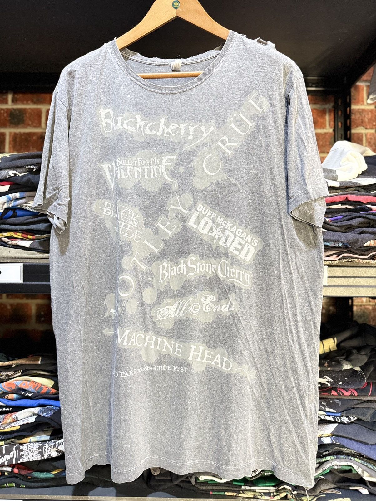 Band Tees Thrashed Vintage Loud Park Meets Crue Fest Distressed Faded Size US XL / EU 56 / 4 - 1 Thumbnail