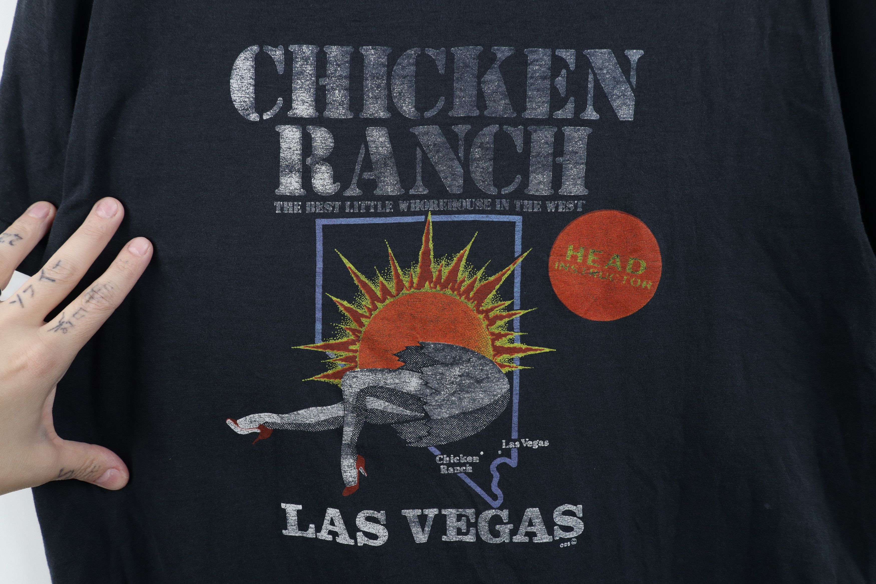 Vintage Vintage 80s 90s Chicken Ranch Whore House Las Vegas T-Shirt Size US L / EU 52-54 / 3 - 4 Thumbnail