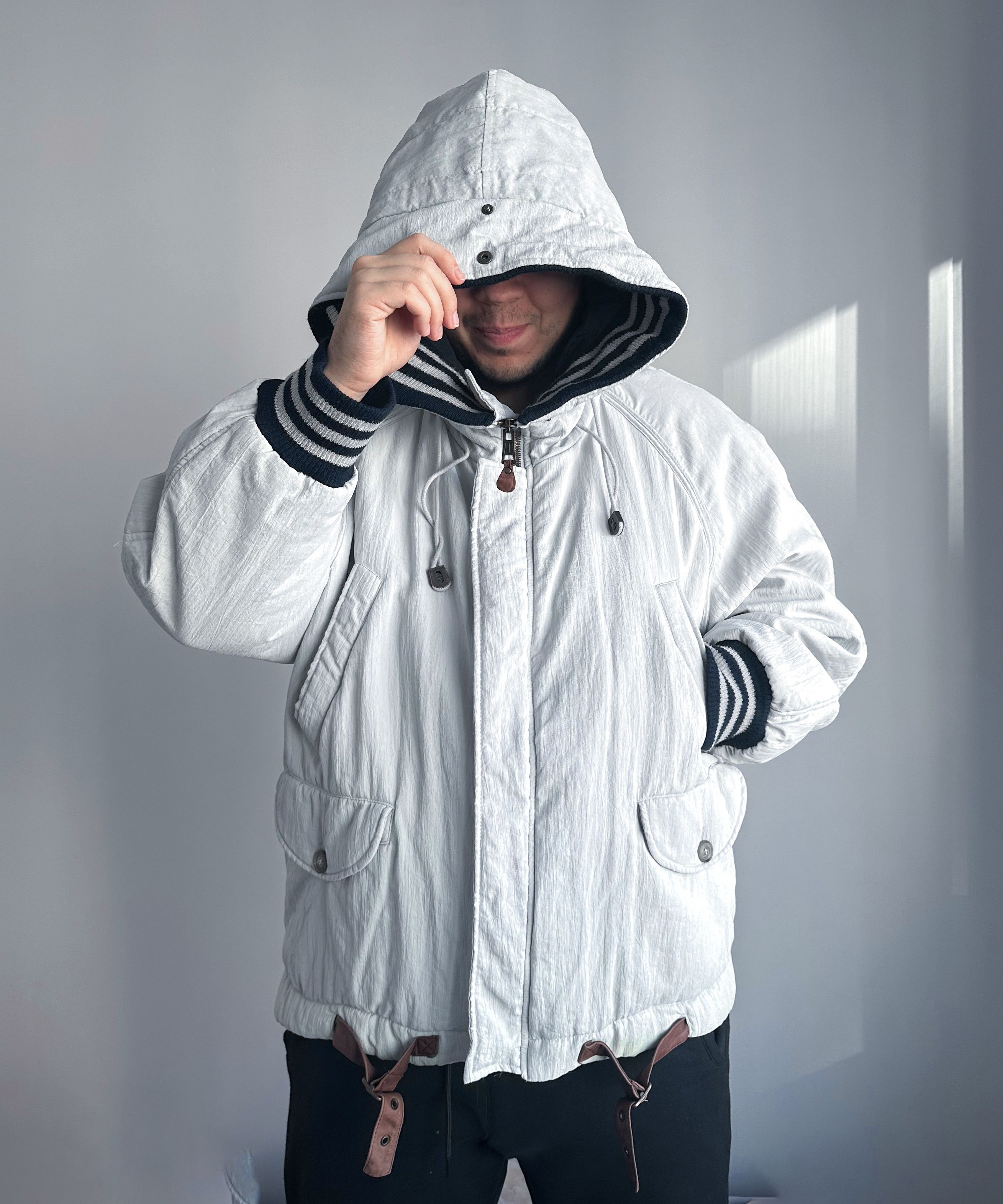 image of Bomber Jacket x Emporio Armani Vintage Emporio Armani Jacket Bomber White Zip Hooded 90's in Ivory 