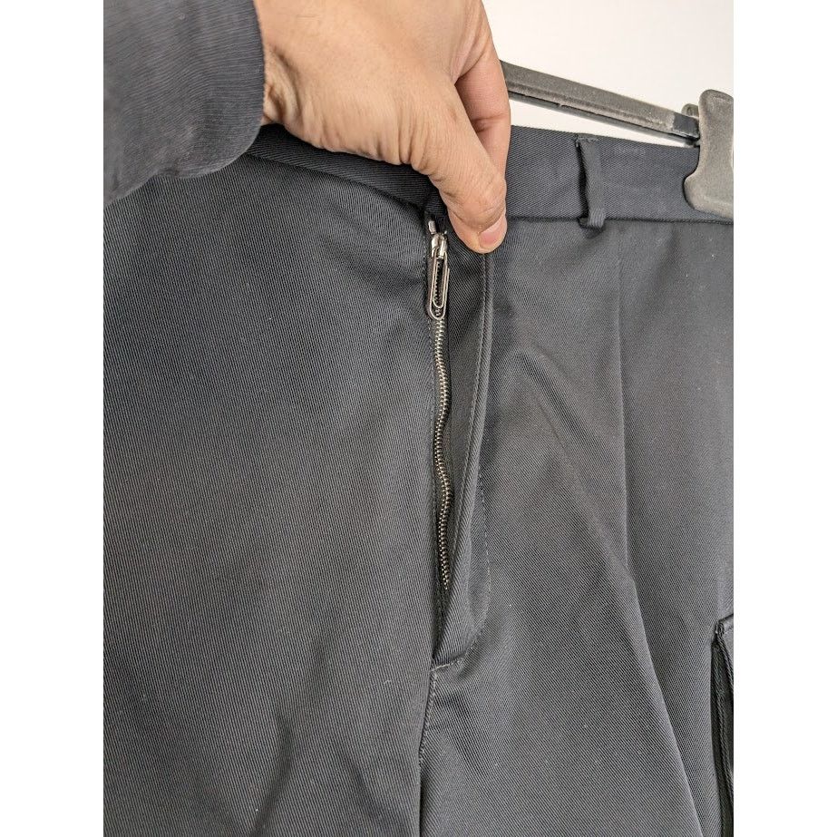 Off-White o1rshd1 Cargo Short In Black Size US 34 / EU 50 - 8 Thumbnail