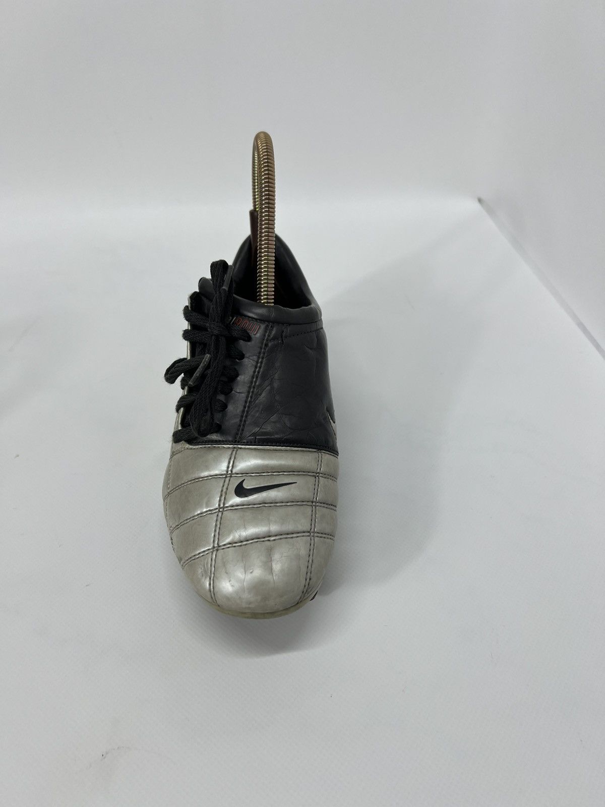 Nike VINTAGE NIKE TOTAL 90 Soccer BOOTS FOOTBALL Size 5.5 Size US 5.5 / EU 38 - 8 Thumbnail