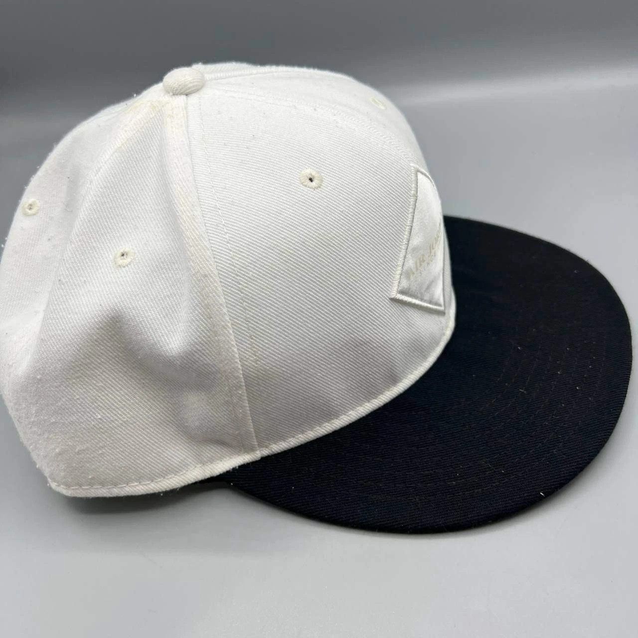 Jordan Brand Air Jordan Retro 9 Hat Men Embroidered Jumpman Snap Back Cap Size ONE SIZE - 4 Thumbnail