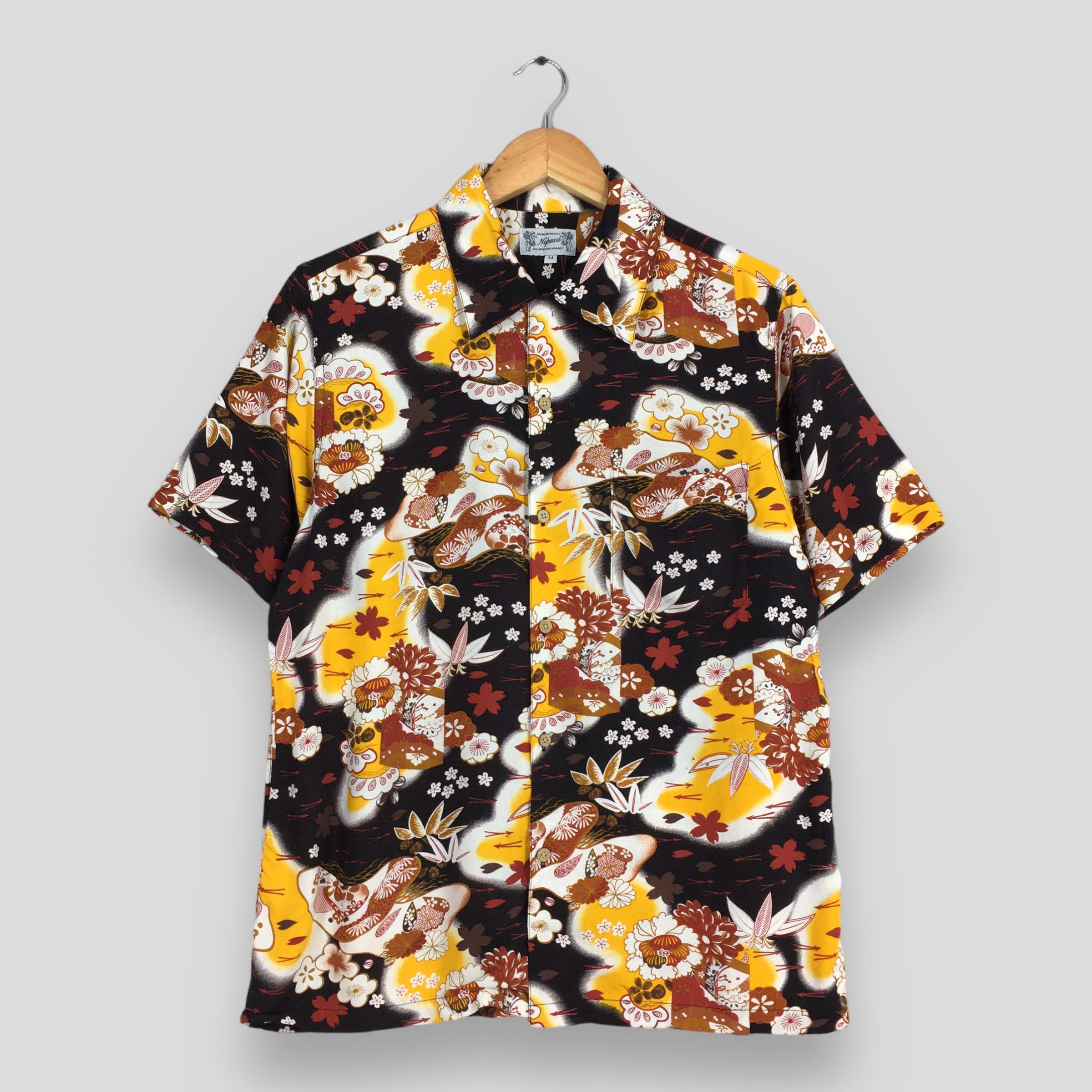 Life's a Beach Vintage Nepuca Aloha Wear Rayon Floral Shirt Medium Size US M / EU 48-50 / 2 - 1 Thumbnail