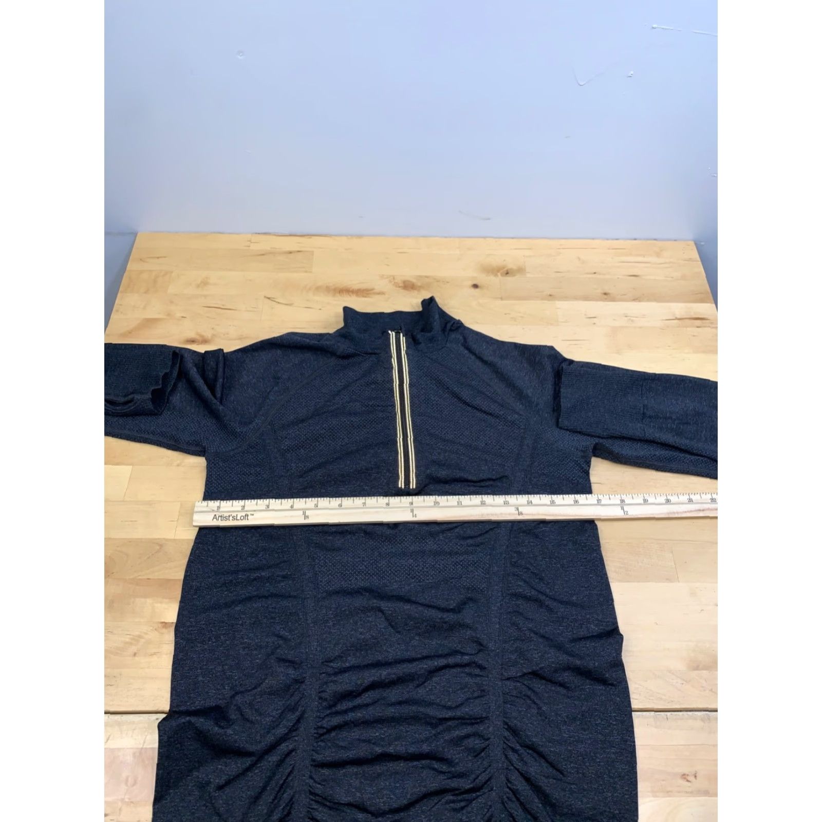 Athleta Athleta Sweatshirt Pullover 1/4 Zip Womens M Black Activewear Fitted Sweatshirt 1/4 Zip Black Athletic Urban Classic 12180 Size M / US 6-8 / IT 42-44 - 4 Thumbnail