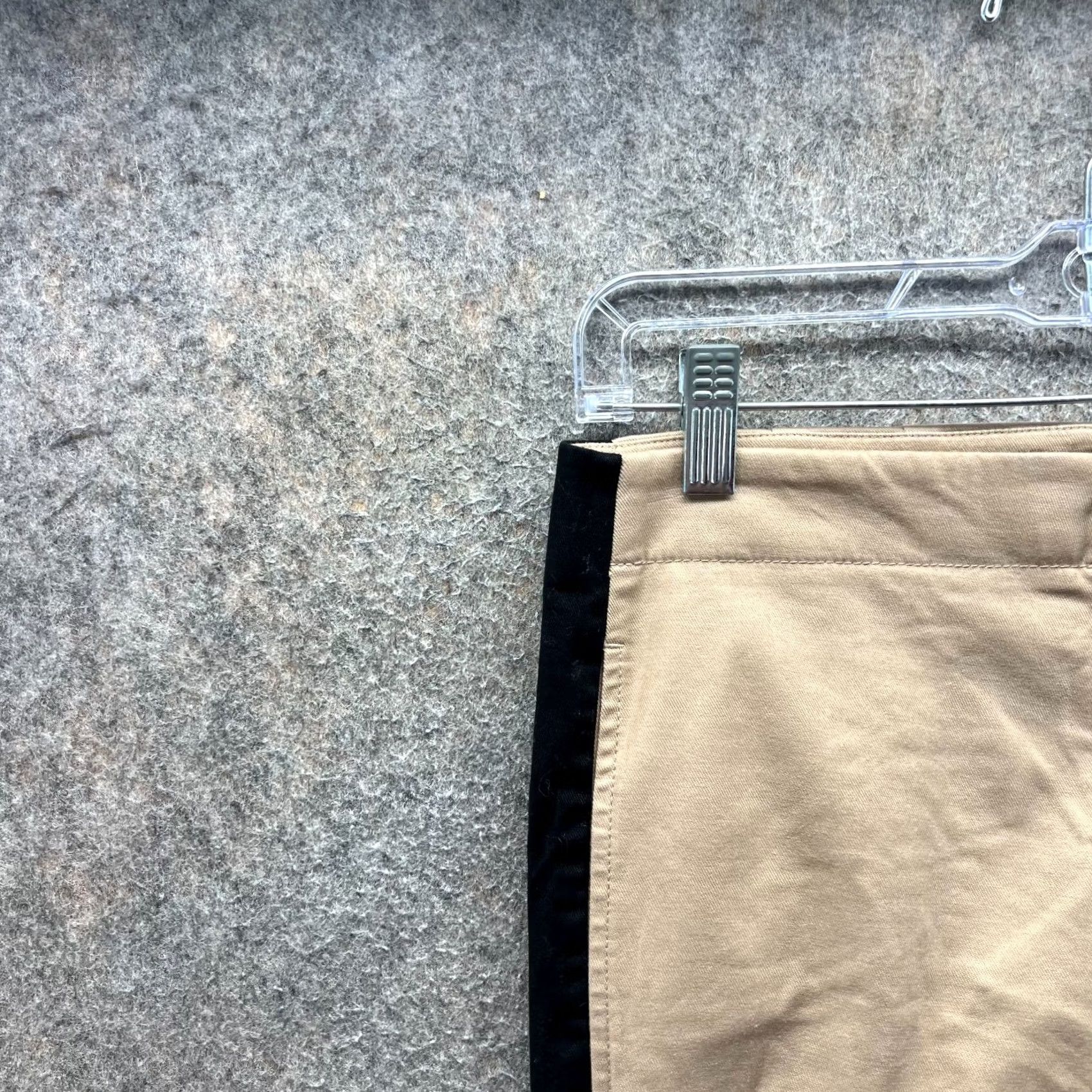 Club Monaco Club Monaco Pants Womens 2 Beige Black Side Stripe Slim Fit Trousers Tan Size 26" / US 2 / IT 38 - 6 Thumbnail