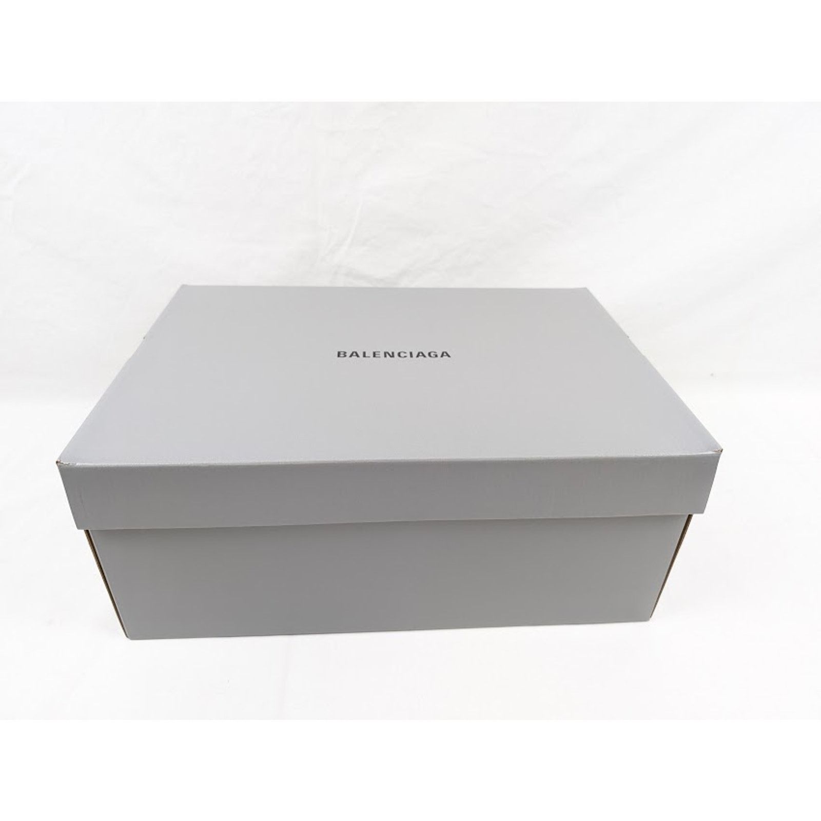 Balenciaga o1rshd1 10XL Sneakers Mesh in Grey/White/Red Size US 9 / EU 42 - 16 Thumbnail