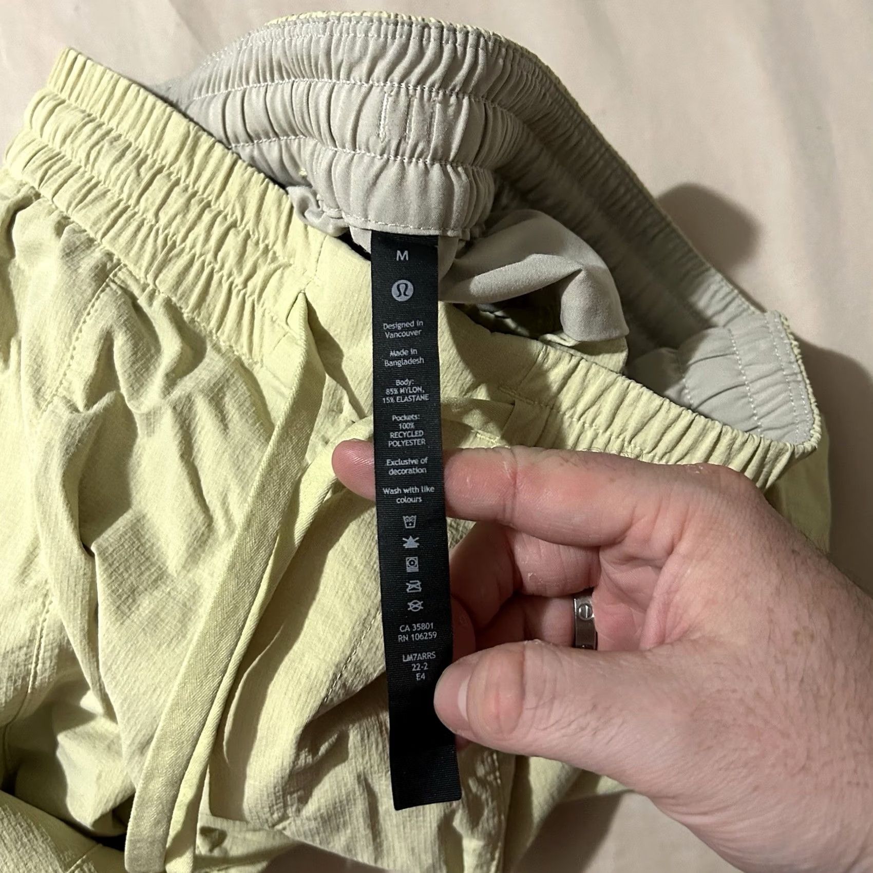 Lululemon Lululemon Bowline Shorts Women Pale Yellow M Regular Athletic Activewear Bowline Shorts Mens? Size 32" / US 10 / IT 46 - 4 Thumbnail