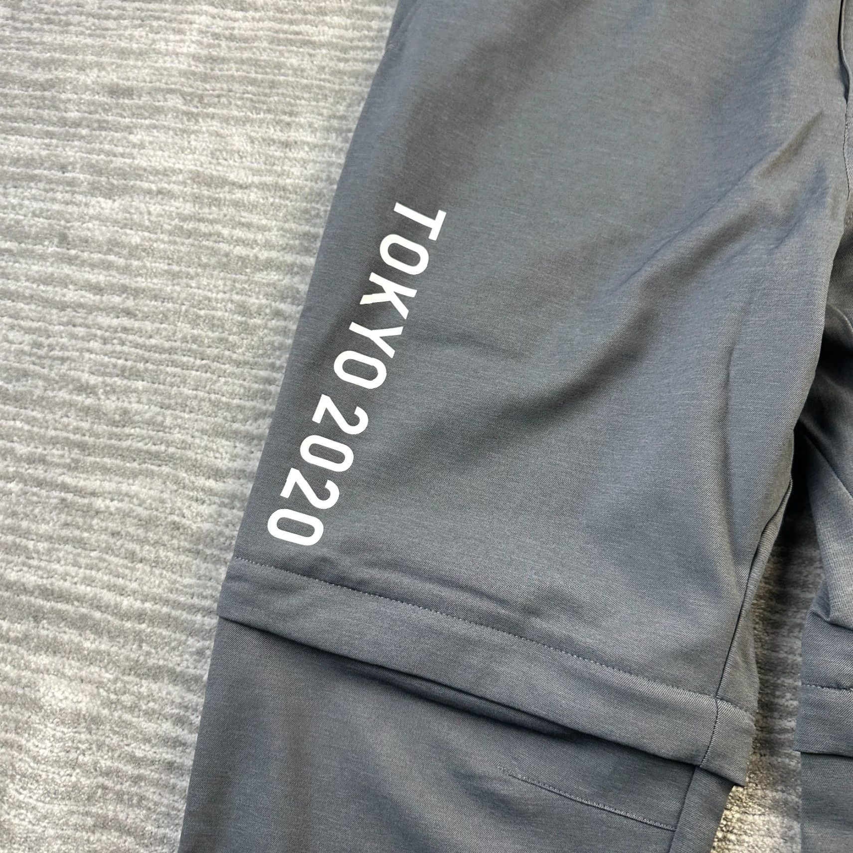 Asics ASICS Pants Mens XL Gray Convertible Tokyo 2020 Olympics Running & Jogging Sweatpants Size US 36 / EU 52 - 5 Thumbnail