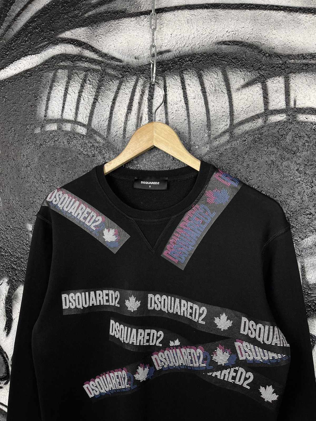 Dsquared2 Dsquared2 Tape Print Logo Sweatshirt Men’s Size S Size US S / EU 44-46 / 1 - 3 Thumbnail