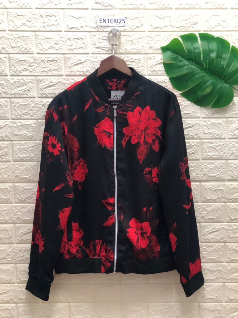 Vintage Zara Jacquard Jacket Bomber Varsity black red flora Size US XL / EU 56 / 4 - 2 Thumbnail