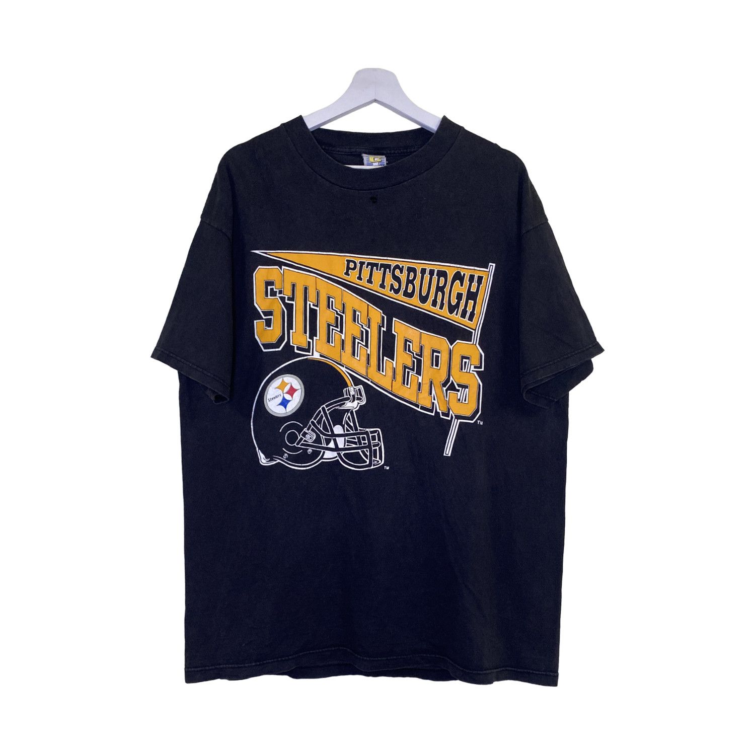 NFL Vintage 90s Pittsburgh Steelers Helmet Spellout T-Shirt Size US XL / EU 56 / 4 - 1 Thumbnail
