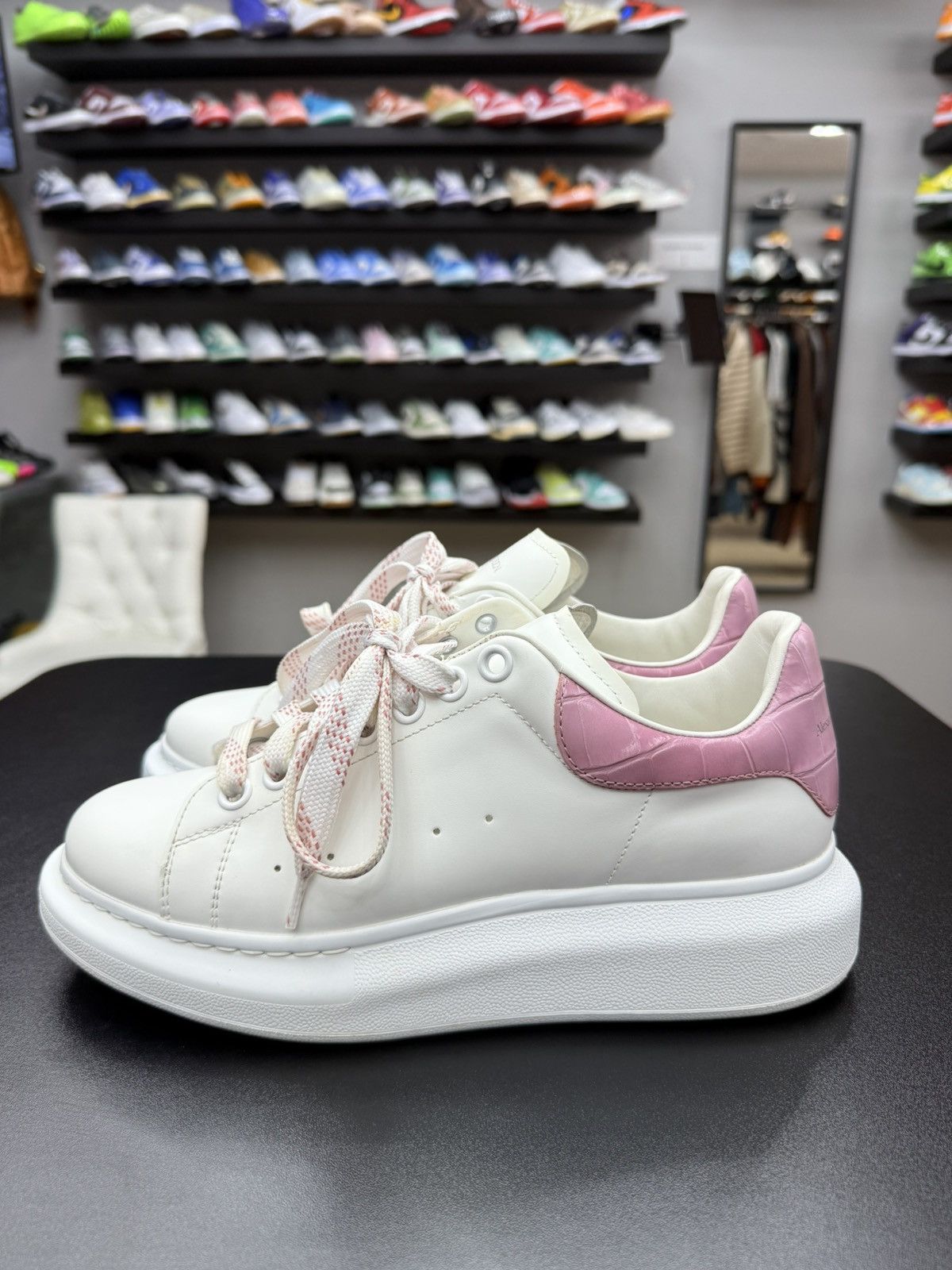 Alexander McQueen MCQUEEN Oversized Womens White Pink Sneakers Size 39.5 / 9.5 Size US 9 / IT 39 - 8 Thumbnail