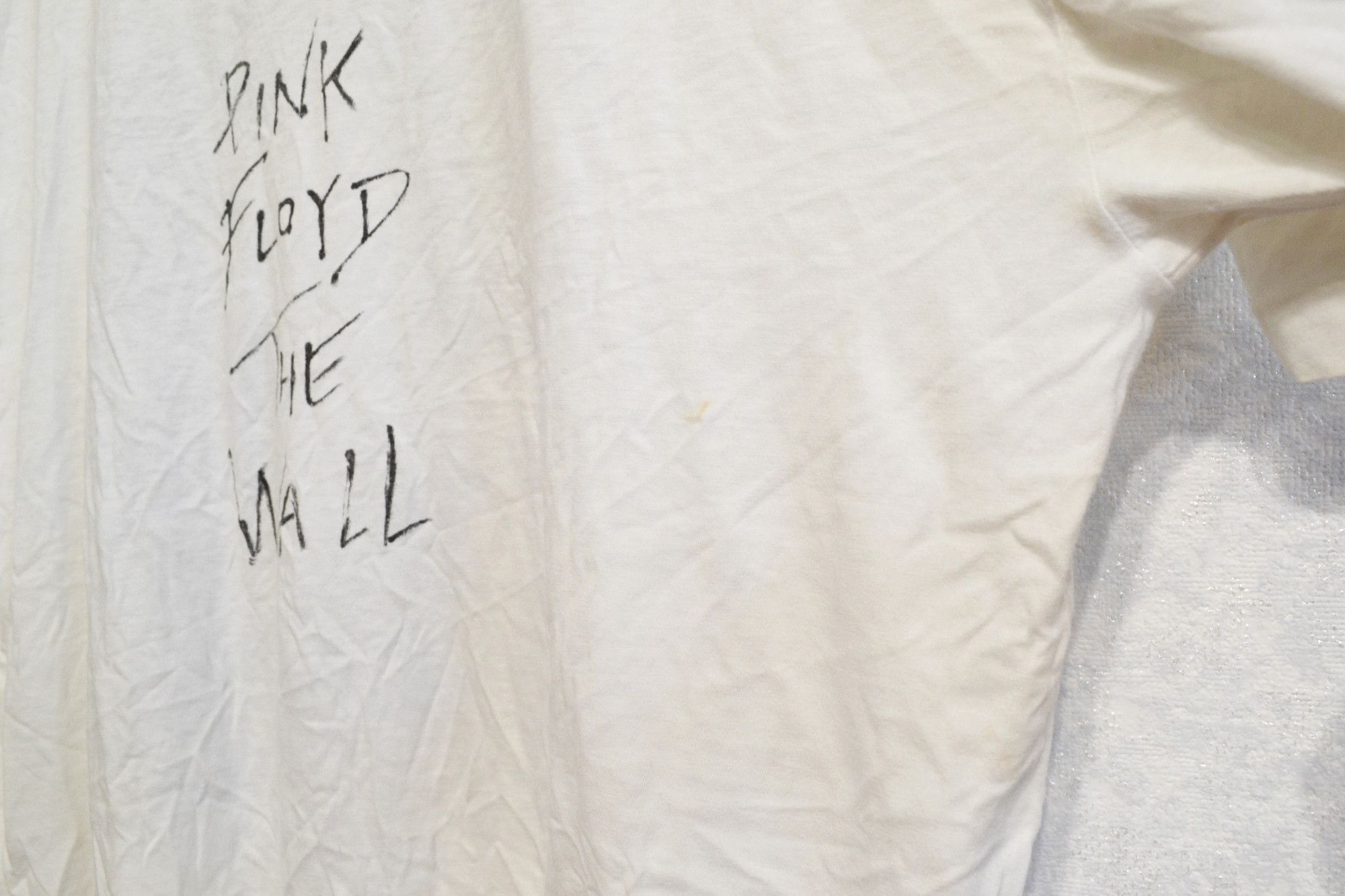 Band Tees × Pink Floyd × Vintage PINK FLOYD The Wall vintage Rare 1980's tour concert t-shirt Size US L / EU 52-54 / 3 - 9 Thumbnail