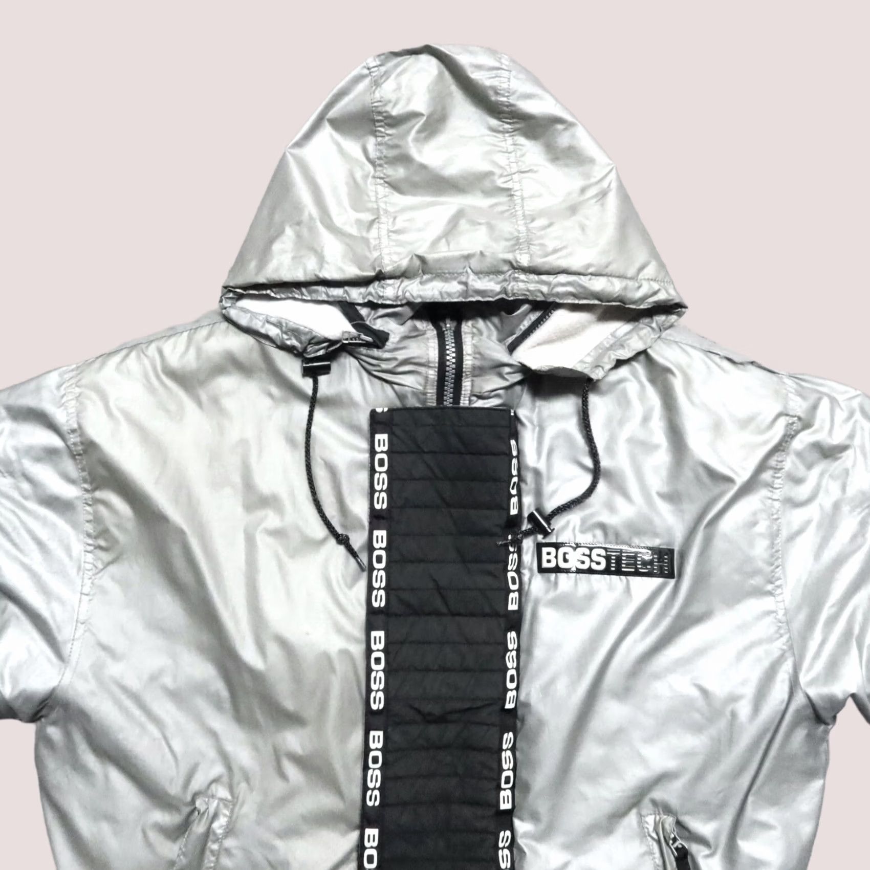 Vintage Vintage Boss Tech Quilted Puffer Jacket M Silver Men Size M Jacket Size US M / EU 48-50 / 2 - 1 Thumbnail