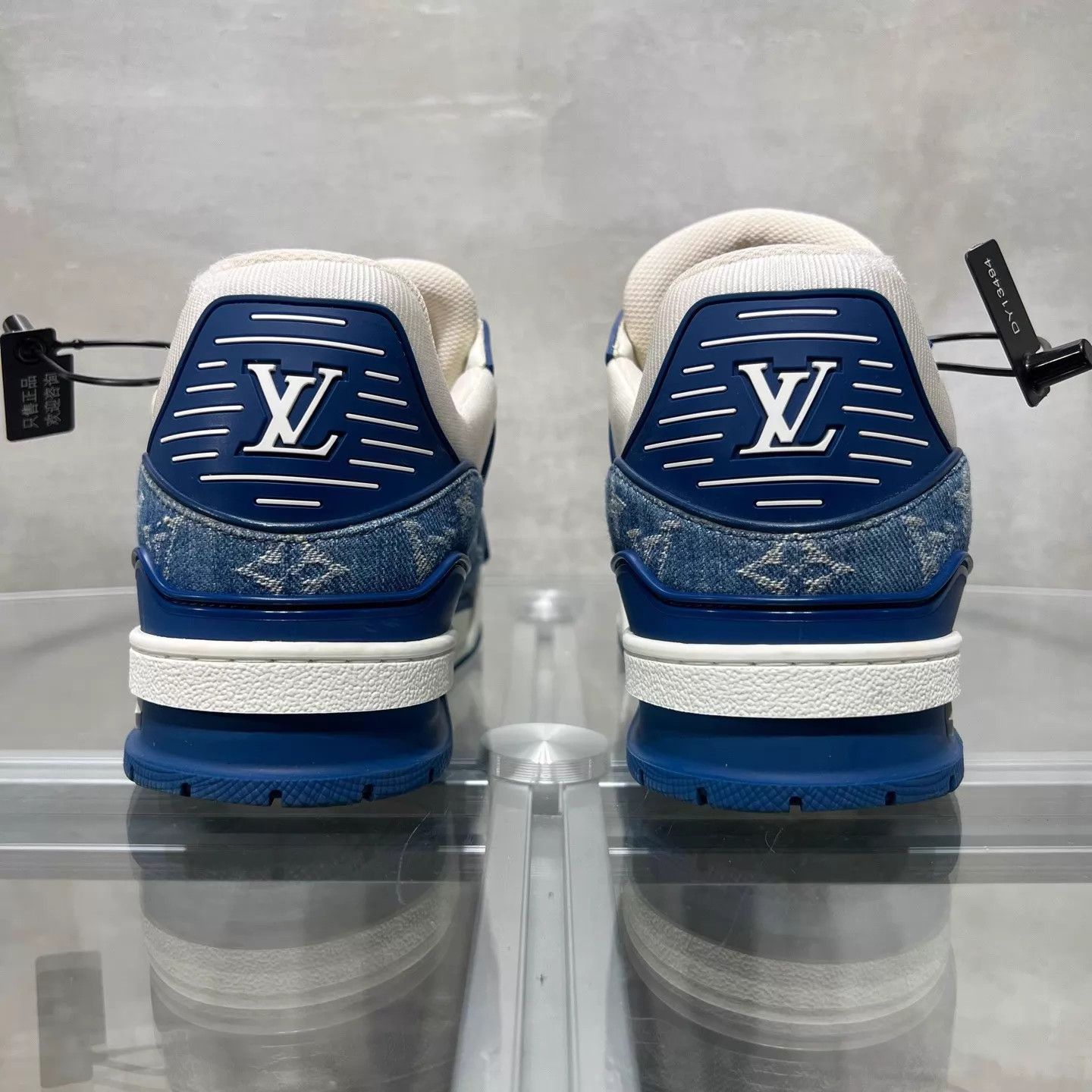 Louis Vuitton LV Trainer White Blue Denim UK8.5/42.5 Size US 9.5 / EU 42-43 - 6 Thumbnail